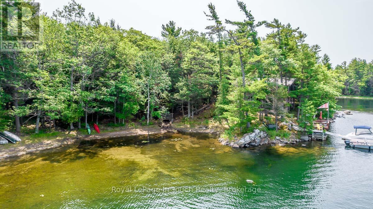 












B207-7 WAHSOUNE ISLAND

,
The Archipelago (Archipelago South),




Ontario
P2A1T4

