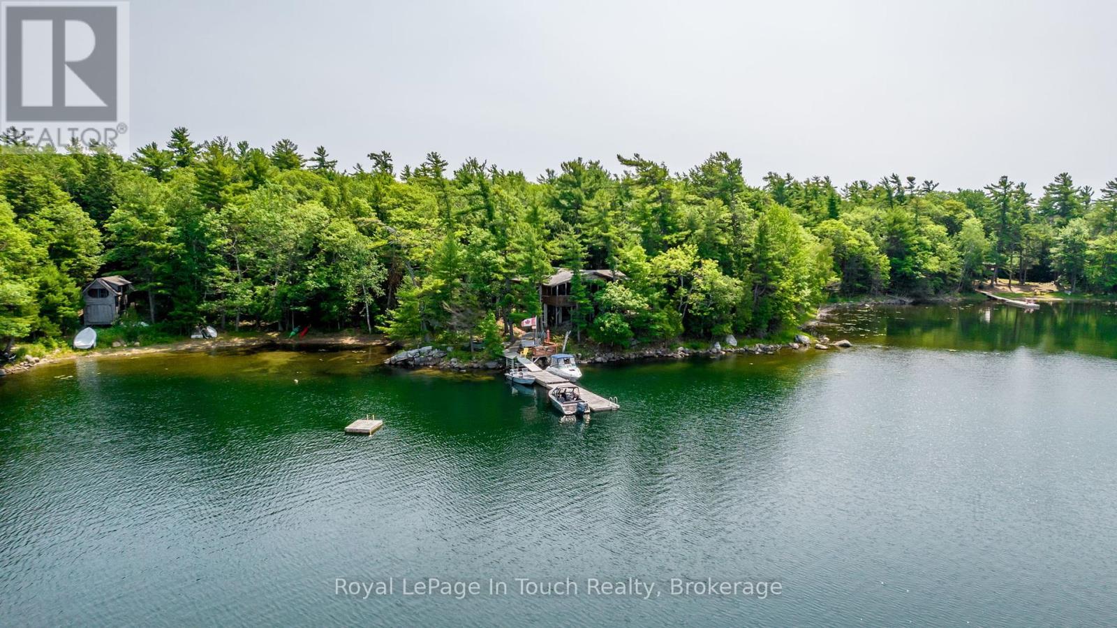 












B207-7 WAHSOUNE ISLAND

,
The Archipelago (Archipelago South),




Ontario
P2A1T4


