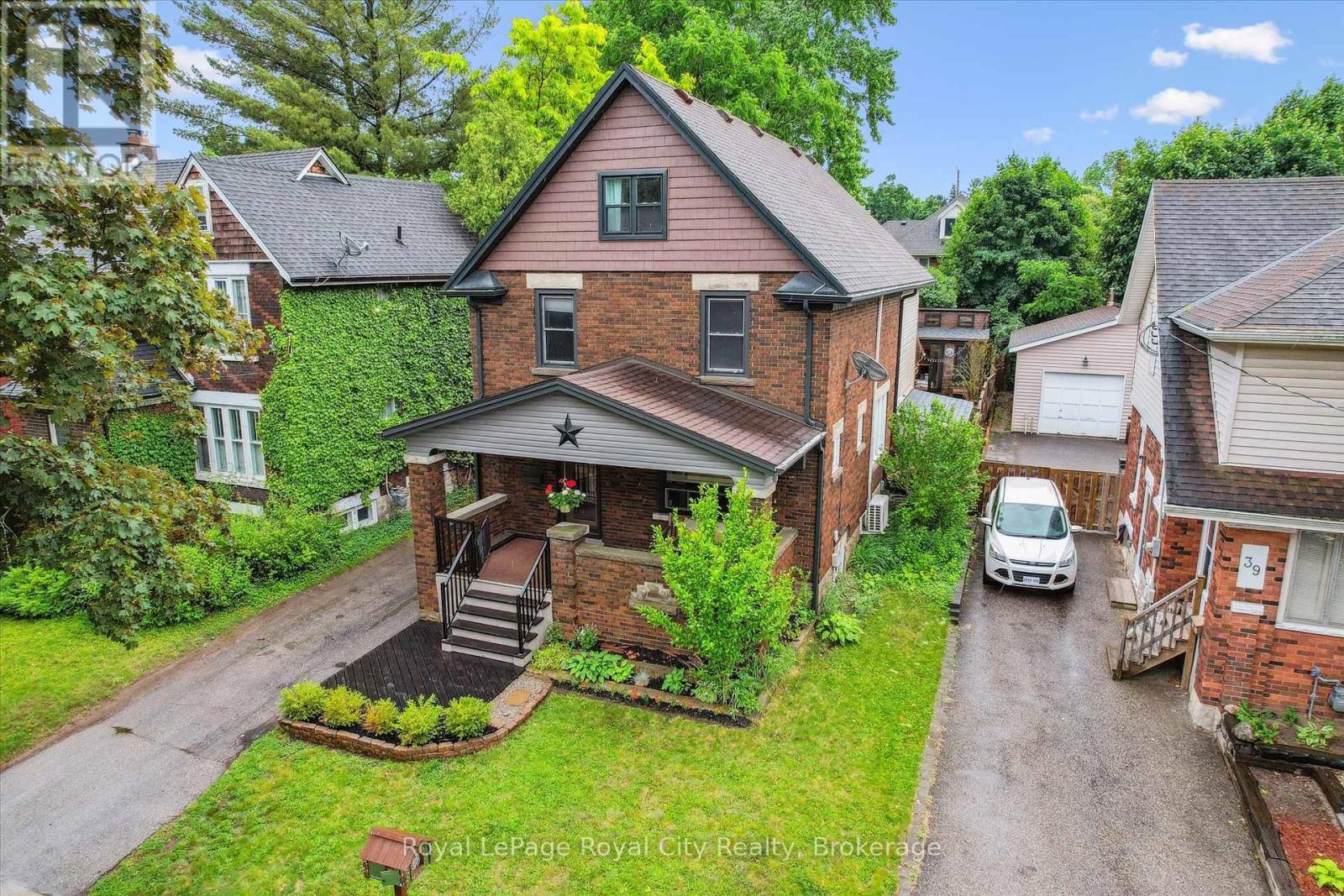 












37 BROCK STREET

,
Kitchener,




Ontario
N2M1X2

