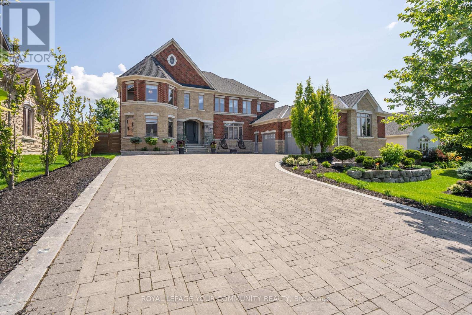 












15 SOLEIL BOULEVARD

,
Aurora,




Ontario
L4G0H4

