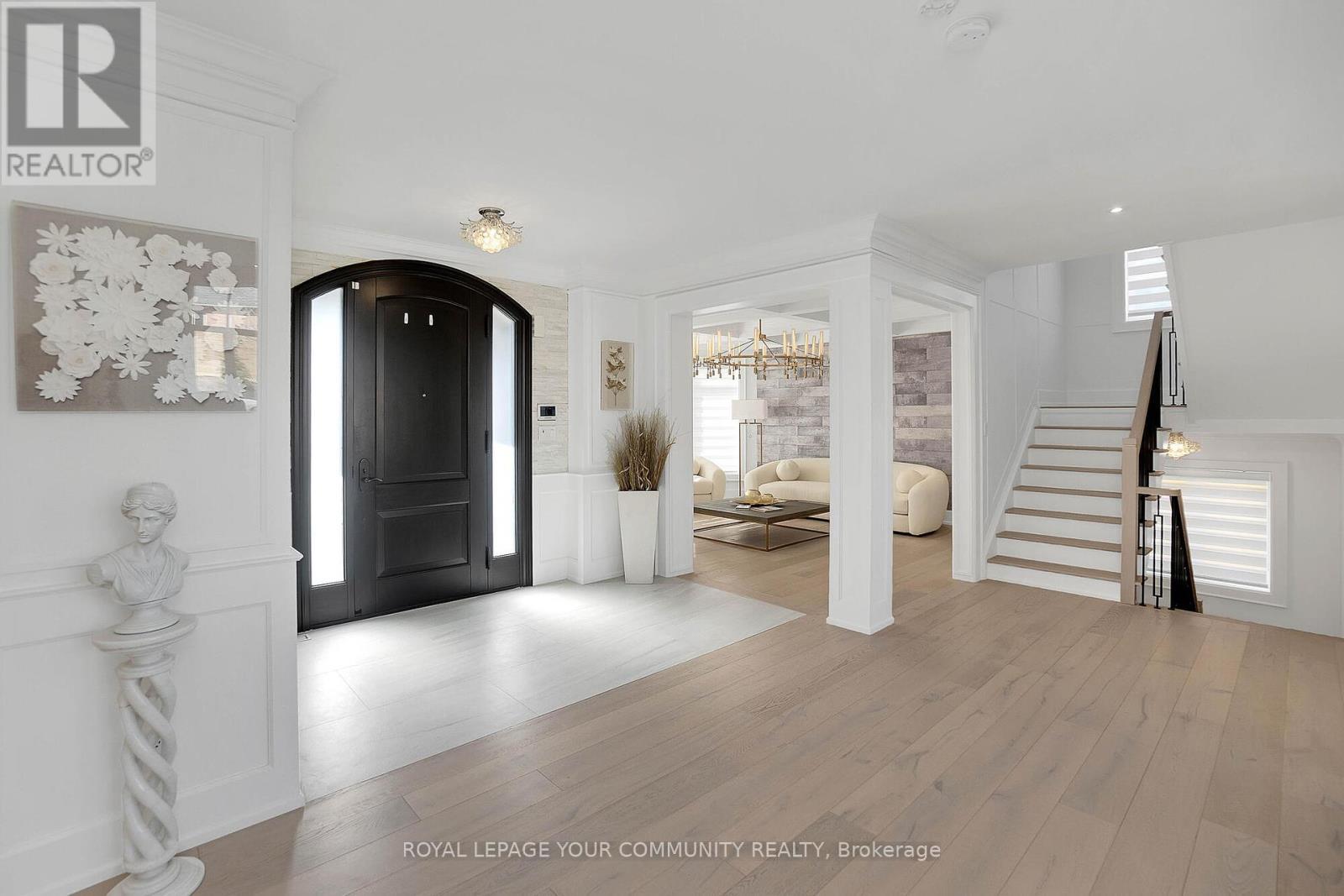 












15 SOLEIL BOULEVARD

,
Aurora,




Ontario
L4G0H4

