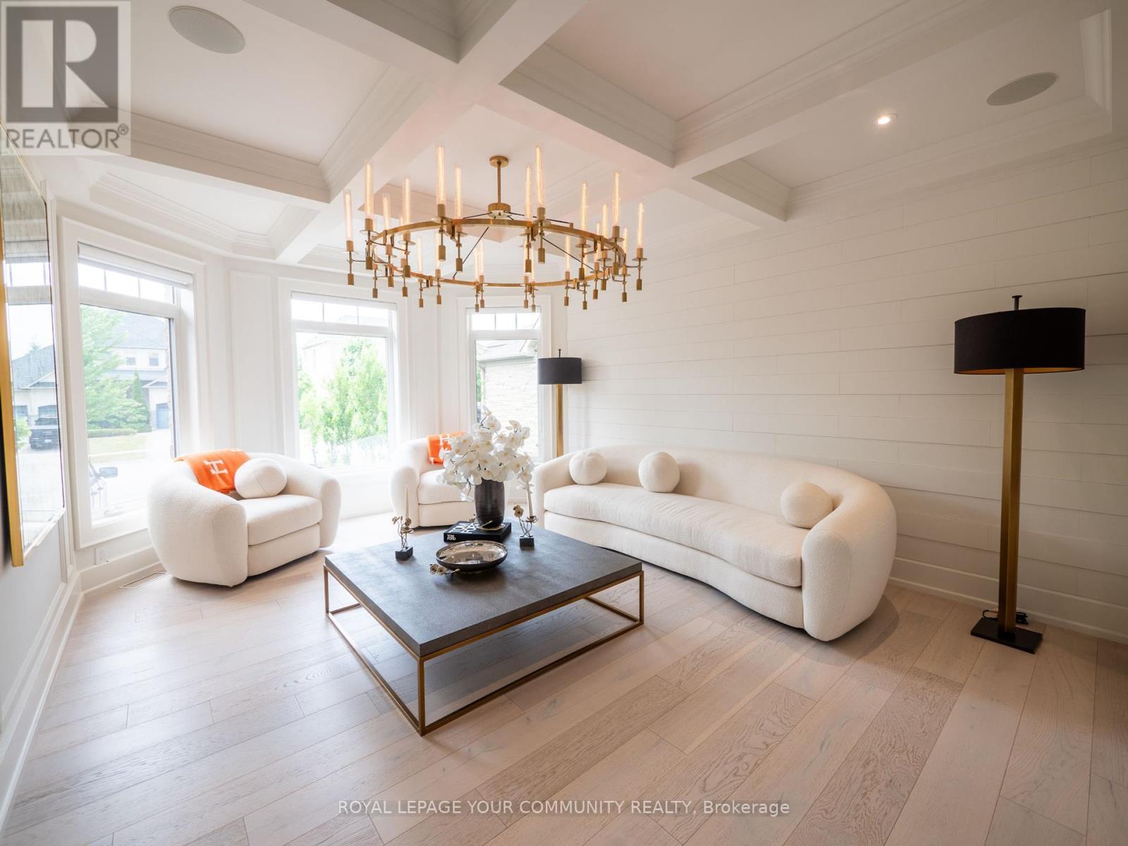












15 SOLEIL BOULEVARD

,
Aurora,




Ontario
L4G0H4

