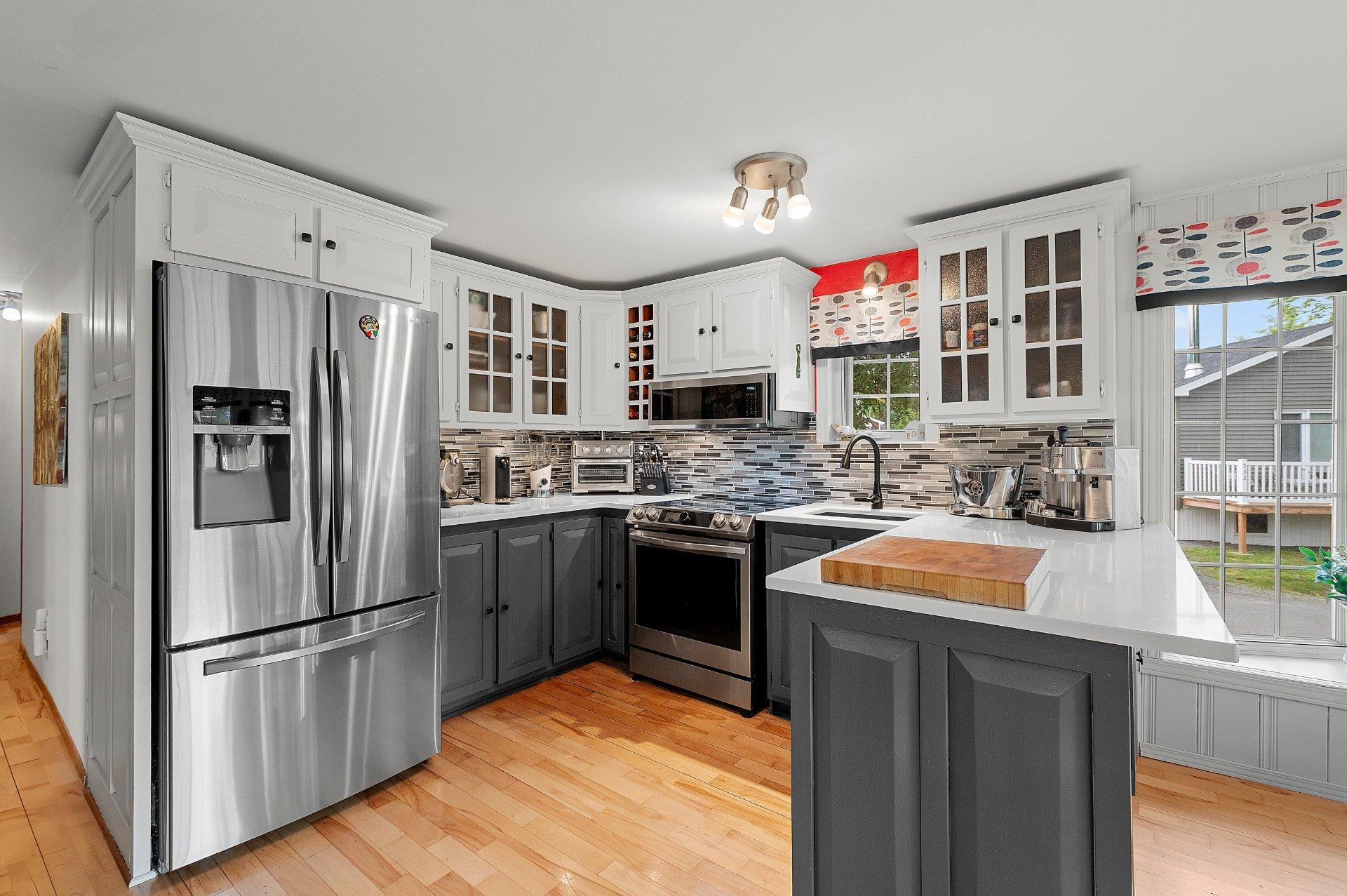 









528


Ch. des Habitations-des-Monts

,
Saint-Sauveur,




QC
J0R1R3

