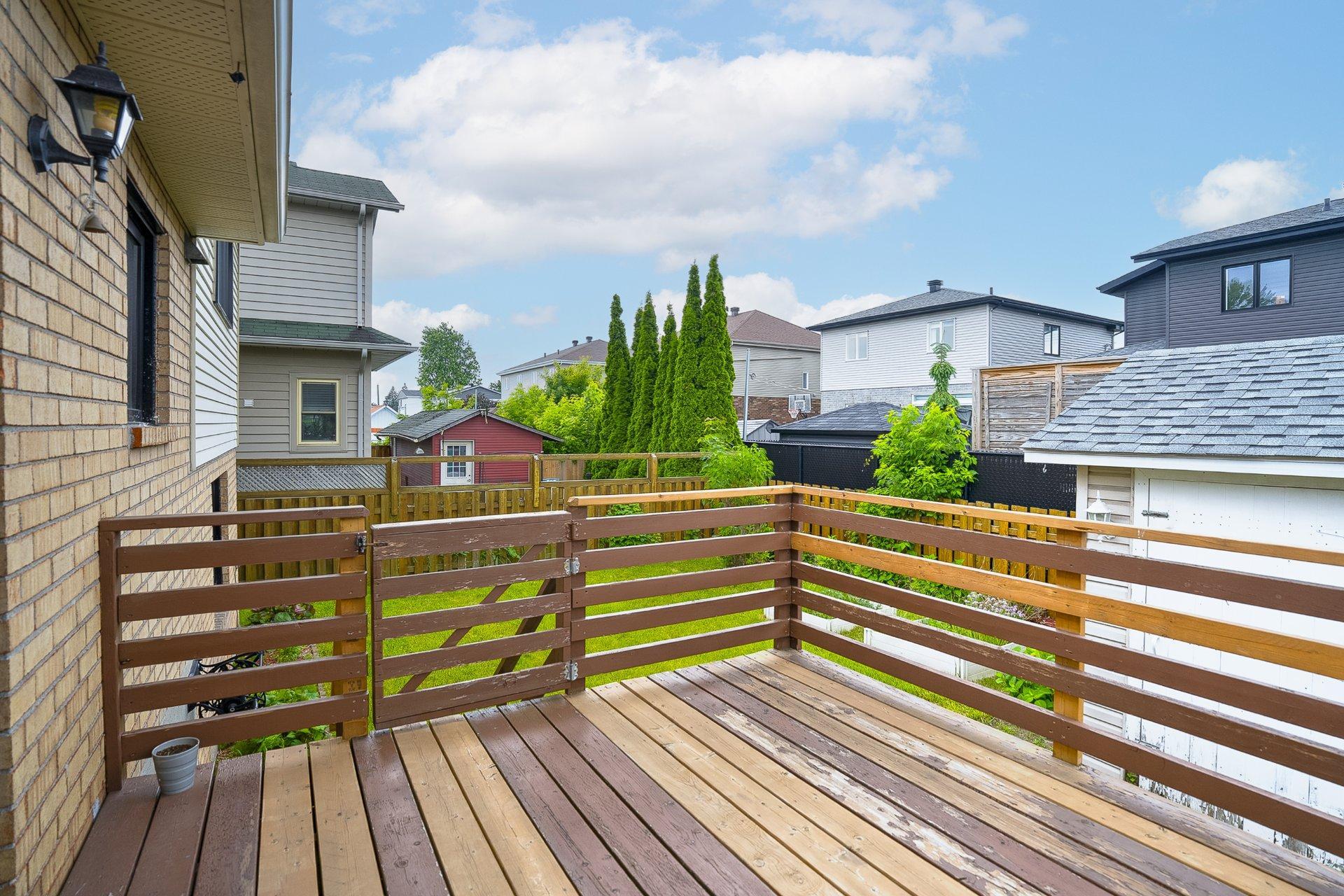 









5647


Rue Auclair

,
Brossard,




QC
J4Z1J4

