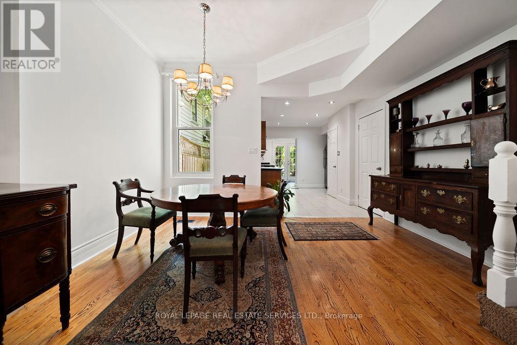 












206 BERKELEY STREET

,
Toronto,




Ontario
M5A2X4

