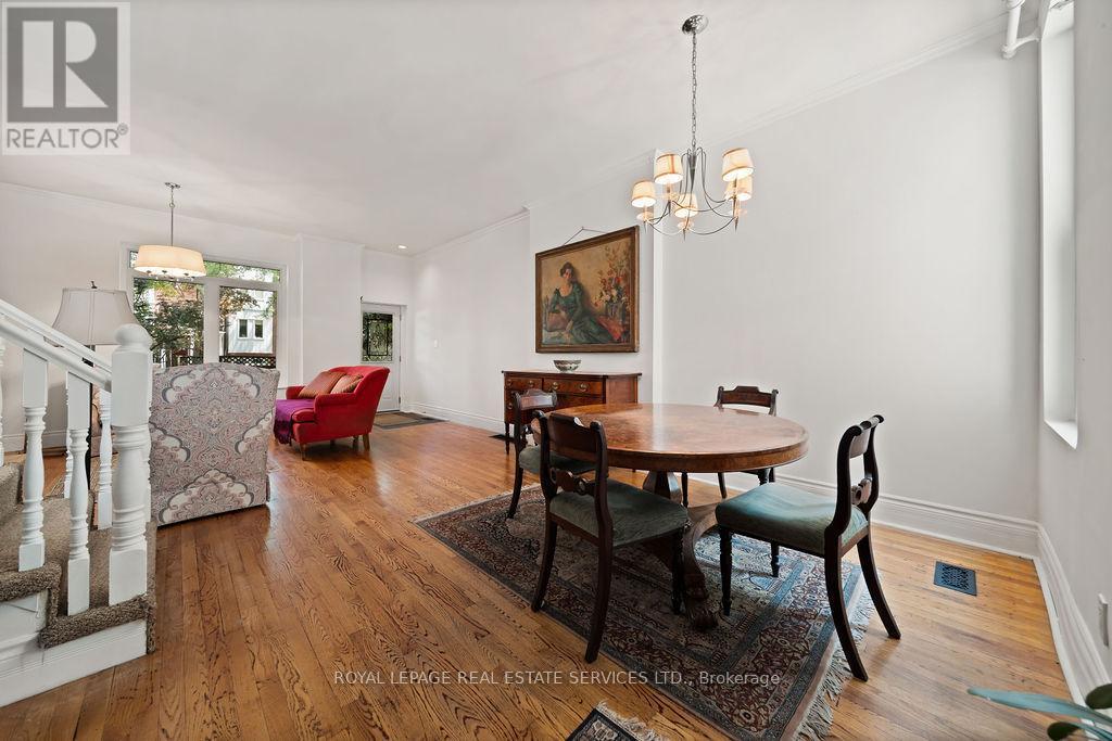 












206 BERKELEY STREET

,
Toronto,




Ontario
M5A2X4

