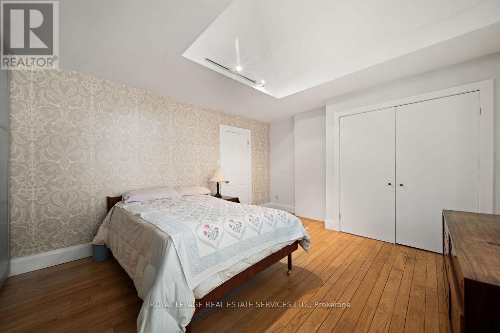 












206 BERKELEY STREET

,
Toronto,




Ontario
M5A2X4

