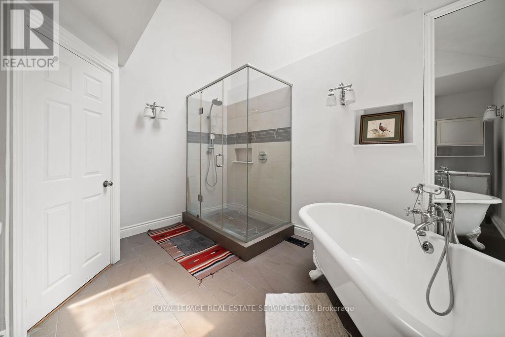 












206 BERKELEY STREET

,
Toronto,




Ontario
M5A2X4


