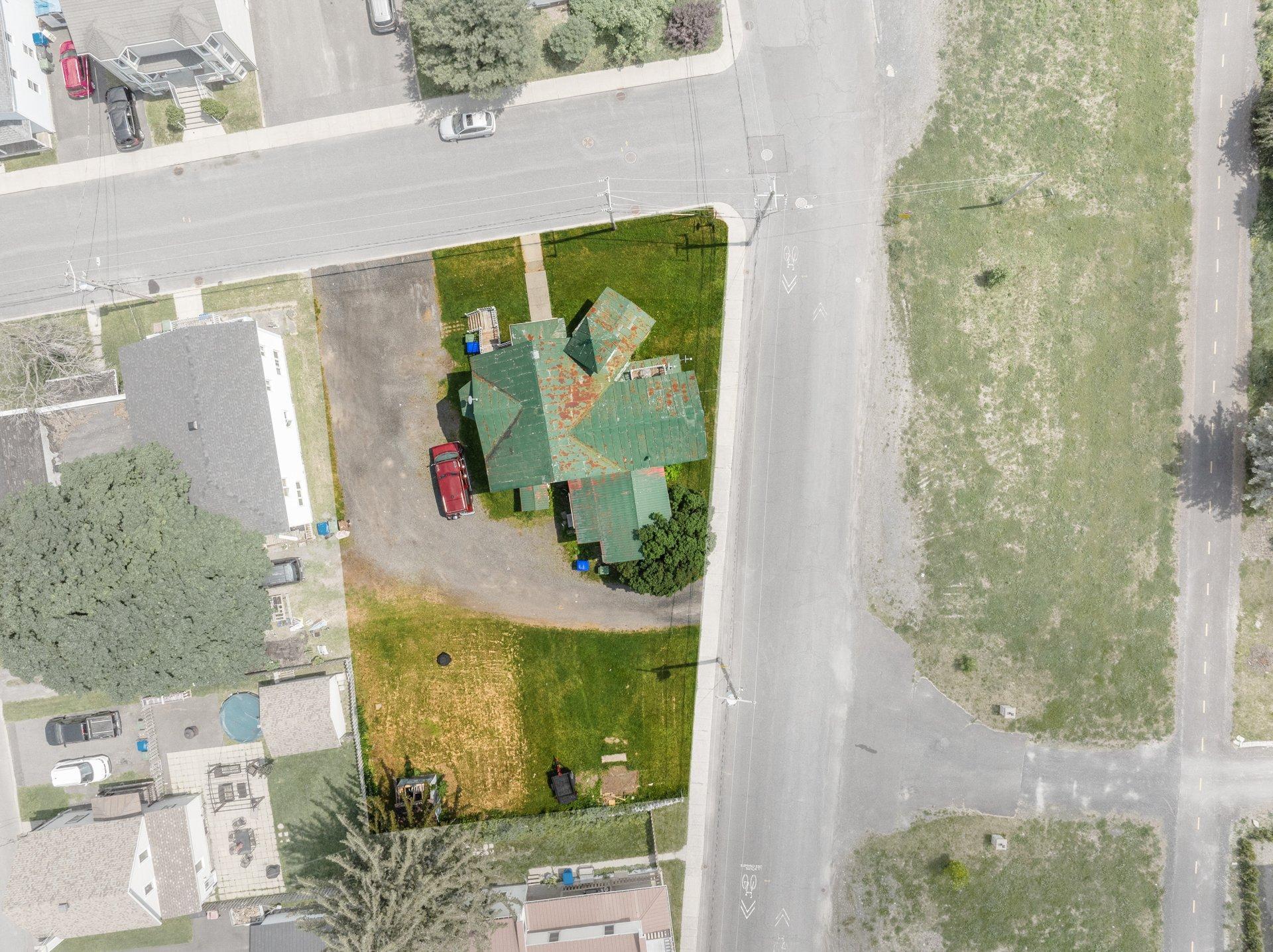 









838


Rue St-Charles

,
Marieville,







QC
J3M1N9


