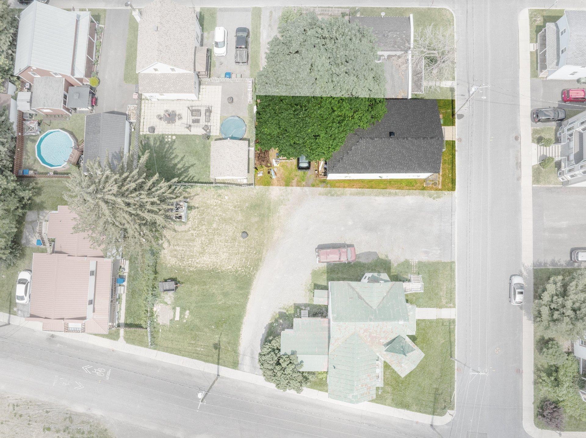 









838


Rue St-Charles

,
Marieville,







QC
J3M1N9

