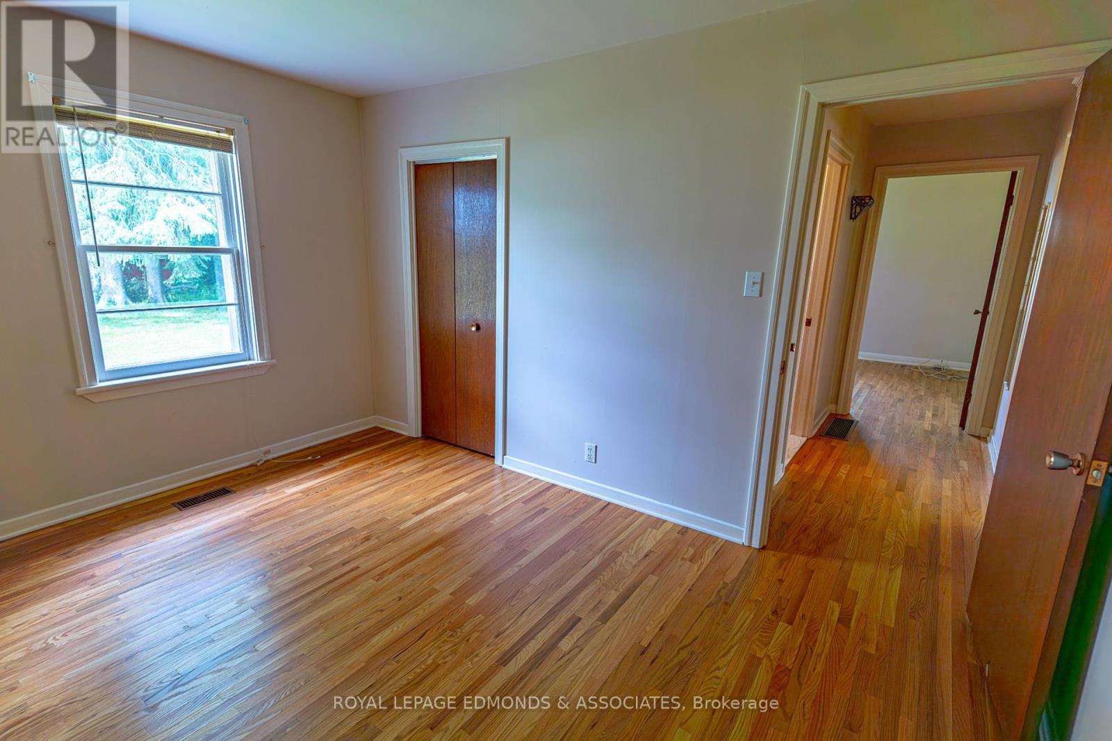 












1330 BLAKELY CRESCENT

,
Laurentian Valley,




Ontario
K8A7A1


