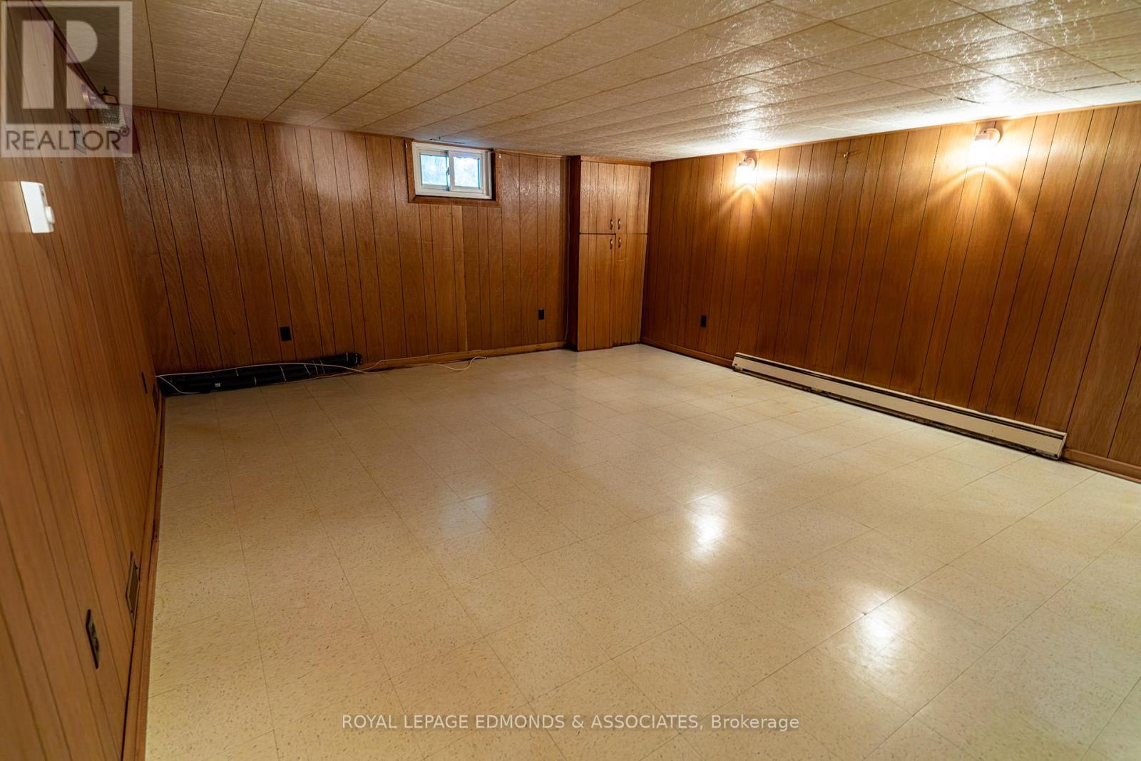 












1330 BLAKELY CRESCENT

,
Laurentian Valley,




Ontario
K8A7A1


