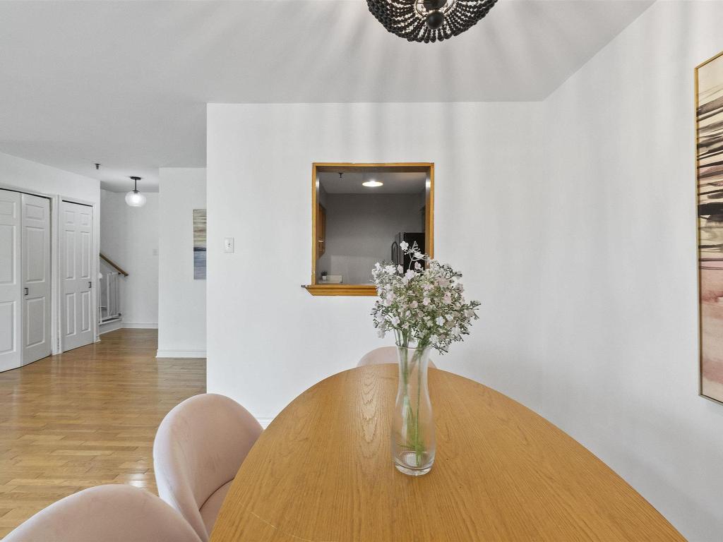 












204 159 Farnham Gate

,
Clayton Park,




NS
B3M 4A3

