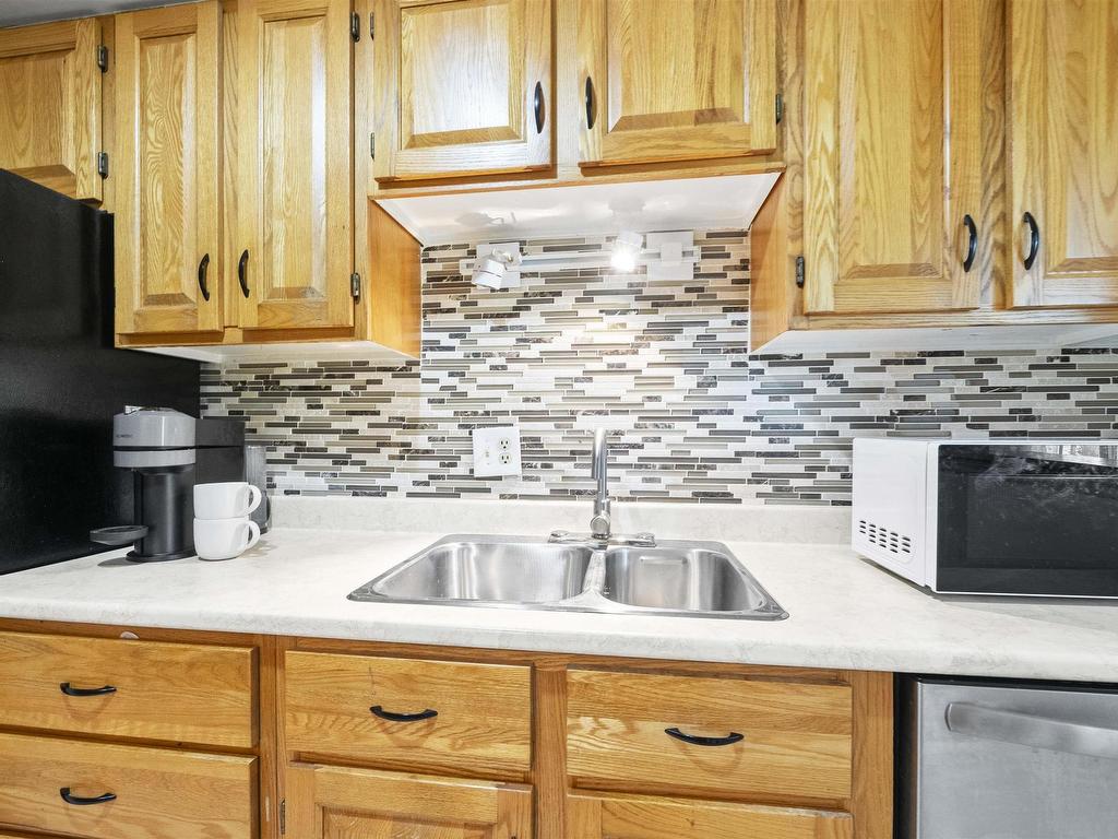 












204 159 Farnham Gate

,
Clayton Park,




NS
B3M 4A3


