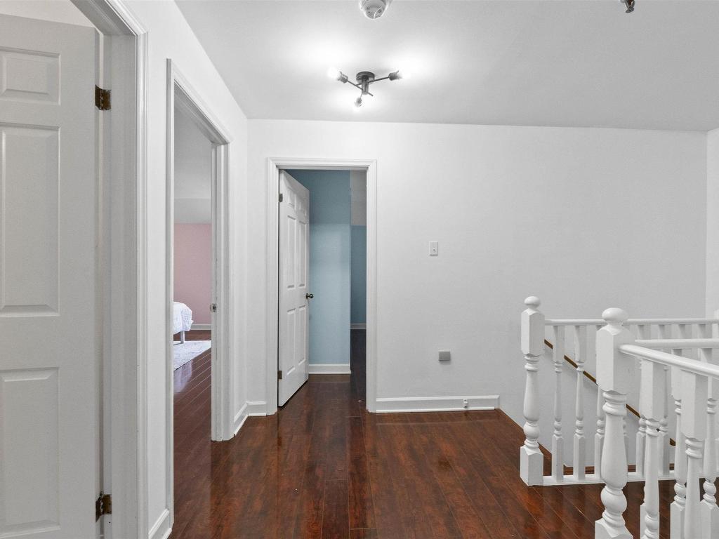 












204 159 Farnham Gate

,
Clayton Park,




NS
B3M 4A3

