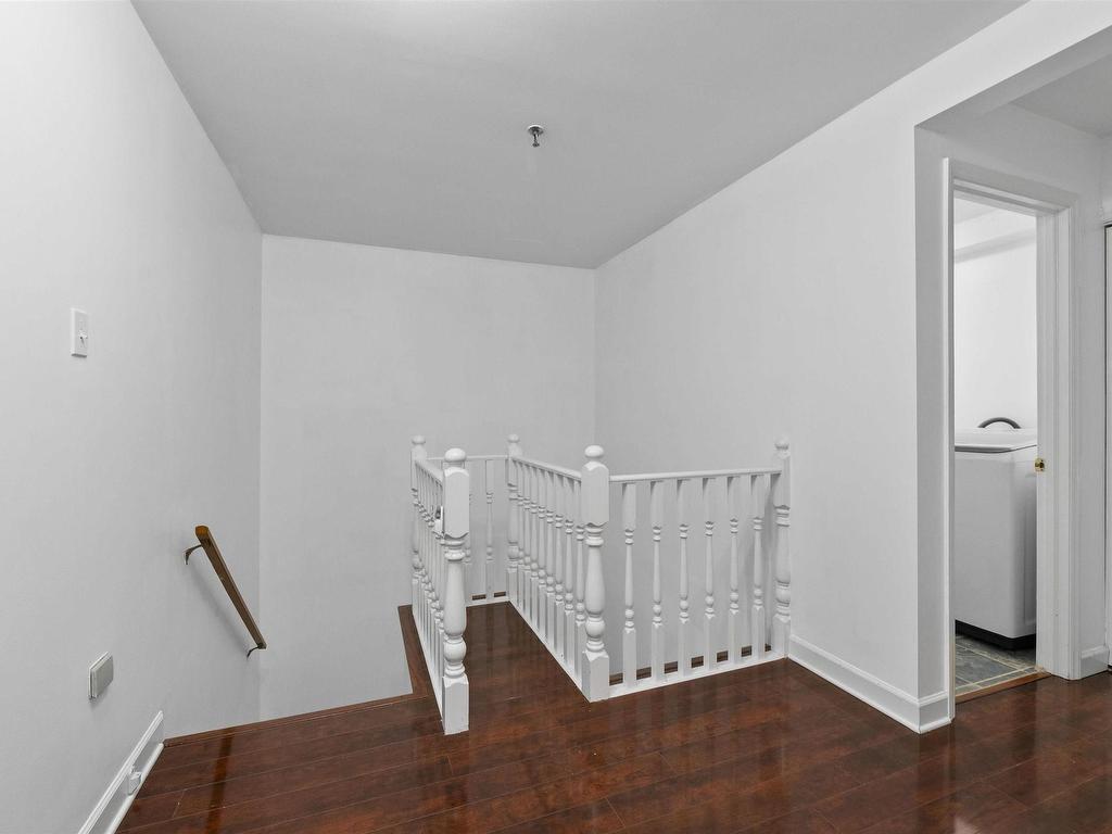












204 159 Farnham Gate

,
Clayton Park,




NS
B3M 4A3

