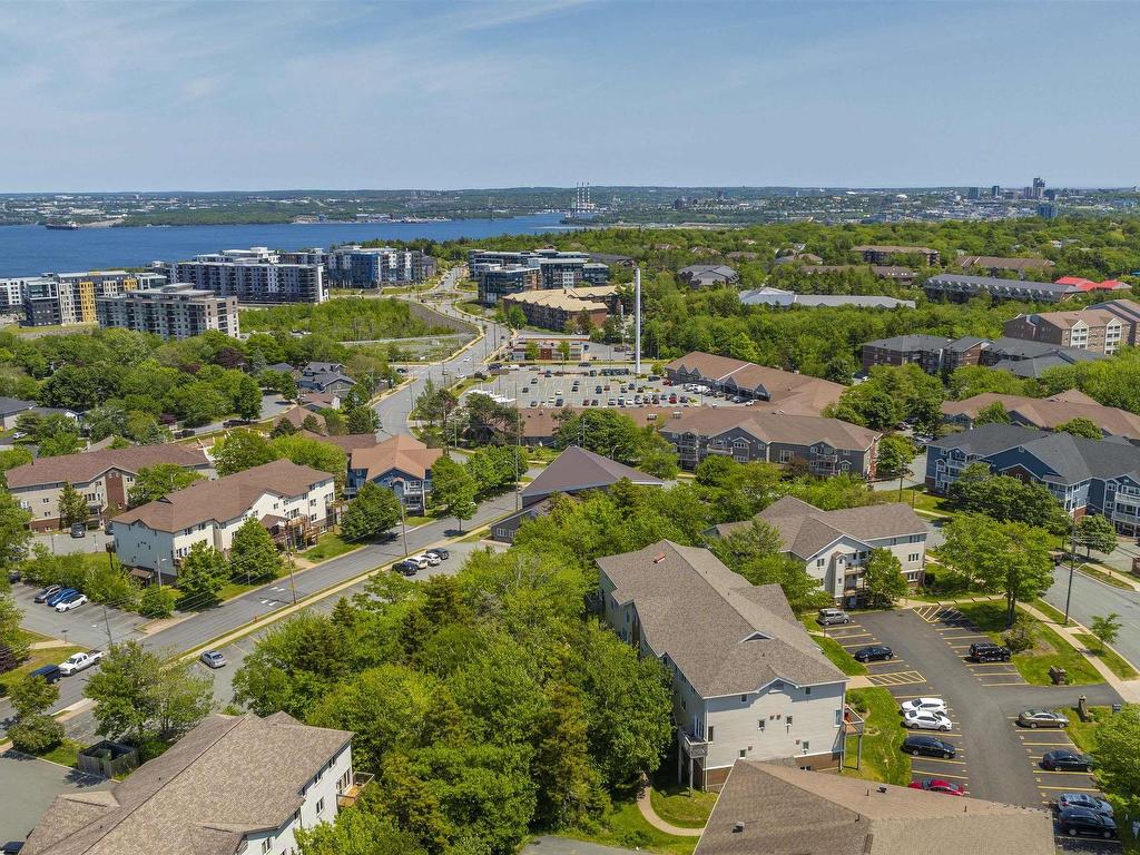 












204 159 Farnham Gate

,
Clayton Park,




NS
B3M 4A3

