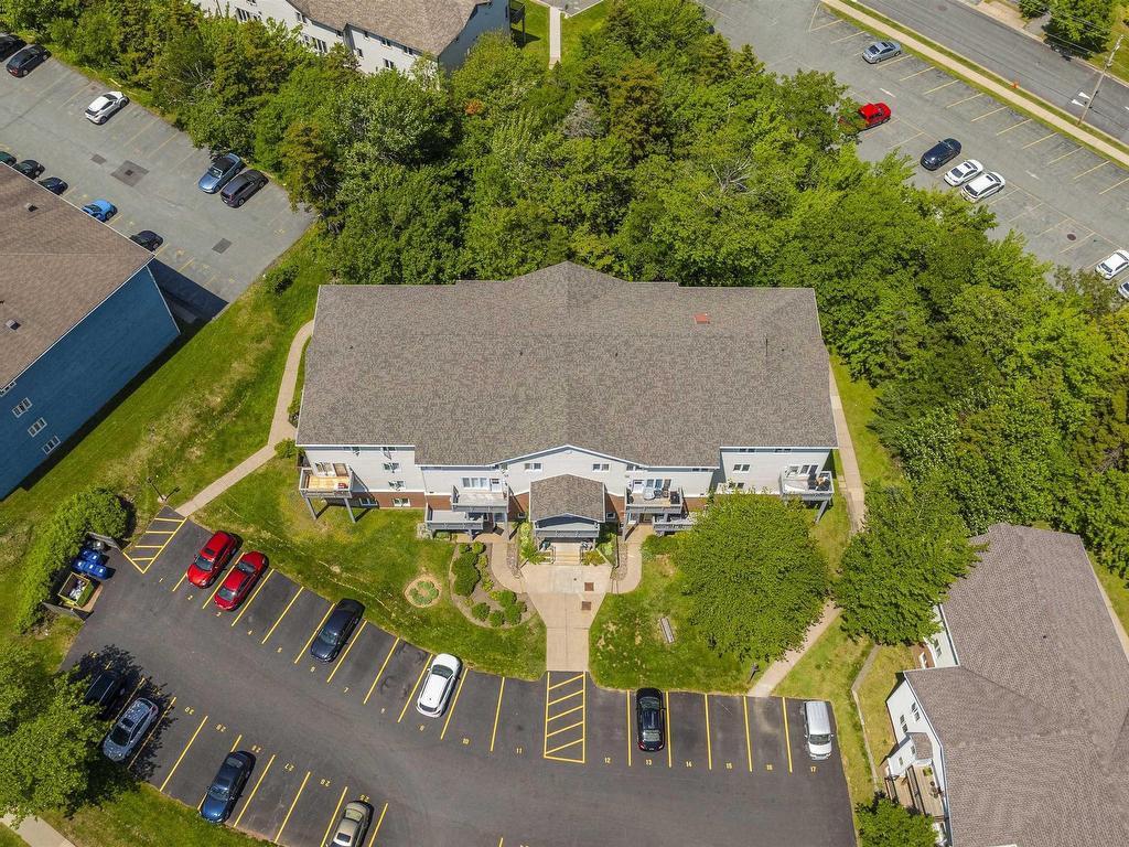 












204 159 Farnham Gate

,
Clayton Park,




NS
B3M 4A3

