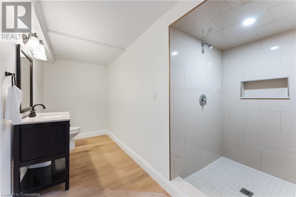 












6251 WALKERS Road

,
Glanbrook,




Ontario
L0R1W0

