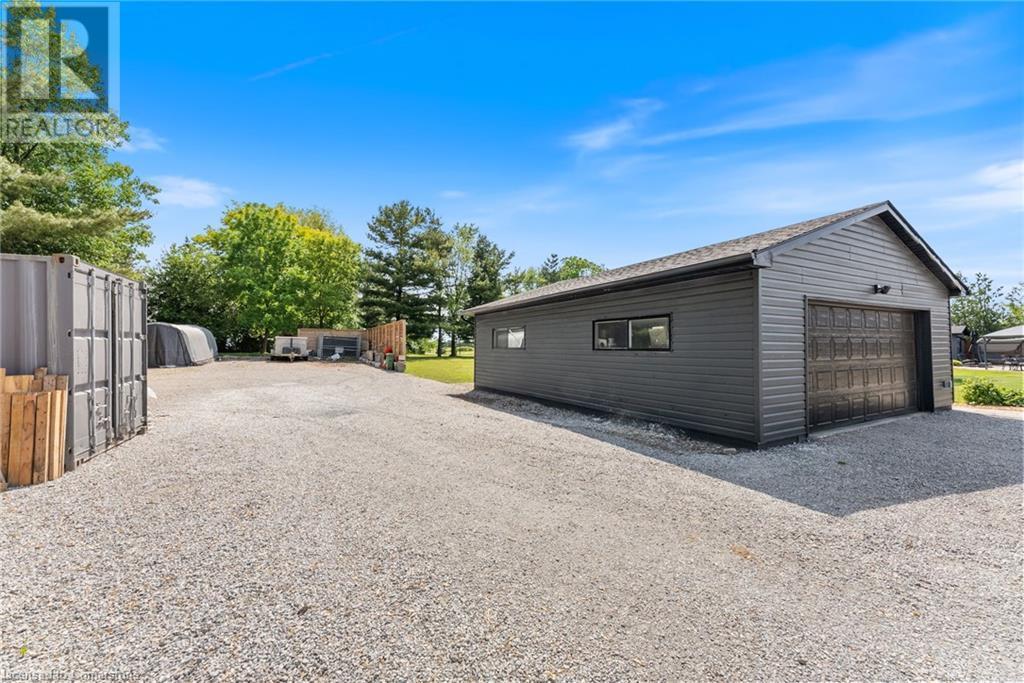 












6251 WALKERS Road

,
Glanbrook,




Ontario
L0R1W0


