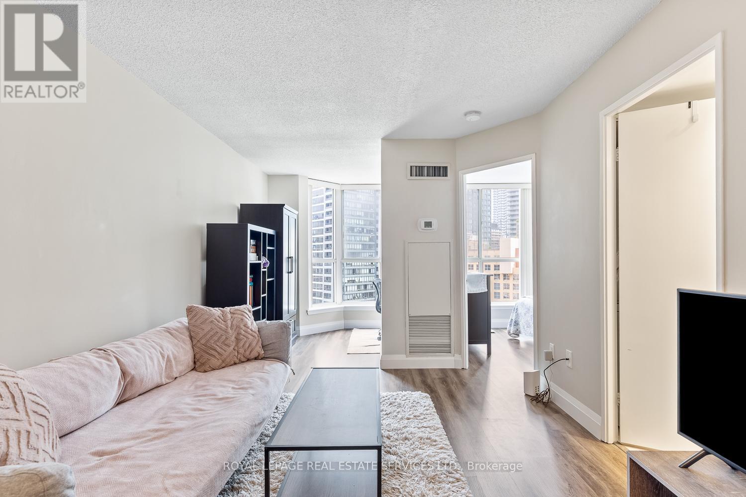 












1608 - 44 ST. JOSEPH STREET

,
Toronto,




Ontario
M4Y2W4


