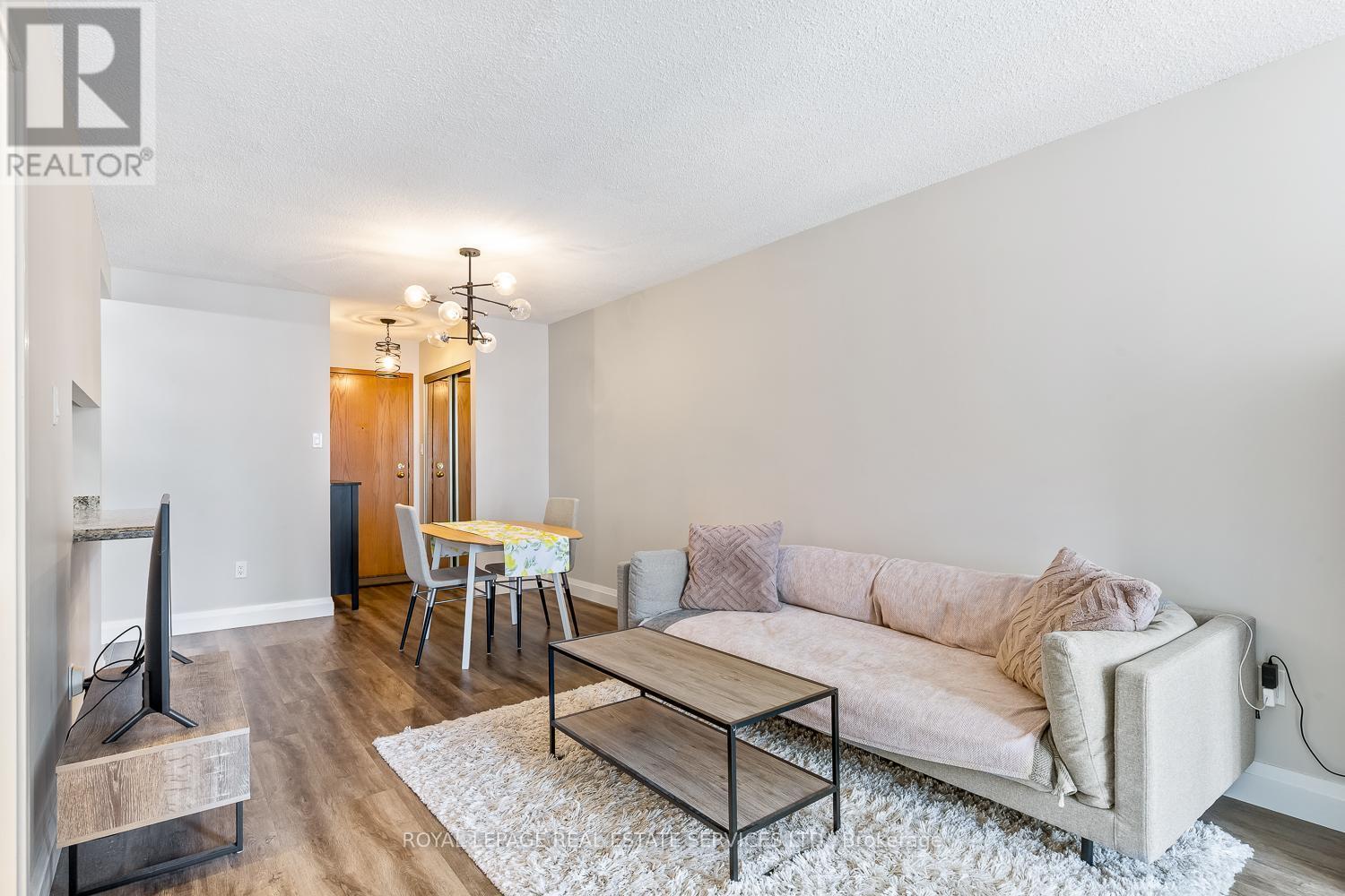 












1608 - 44 ST. JOSEPH STREET

,
Toronto,




Ontario
M4Y2W4

