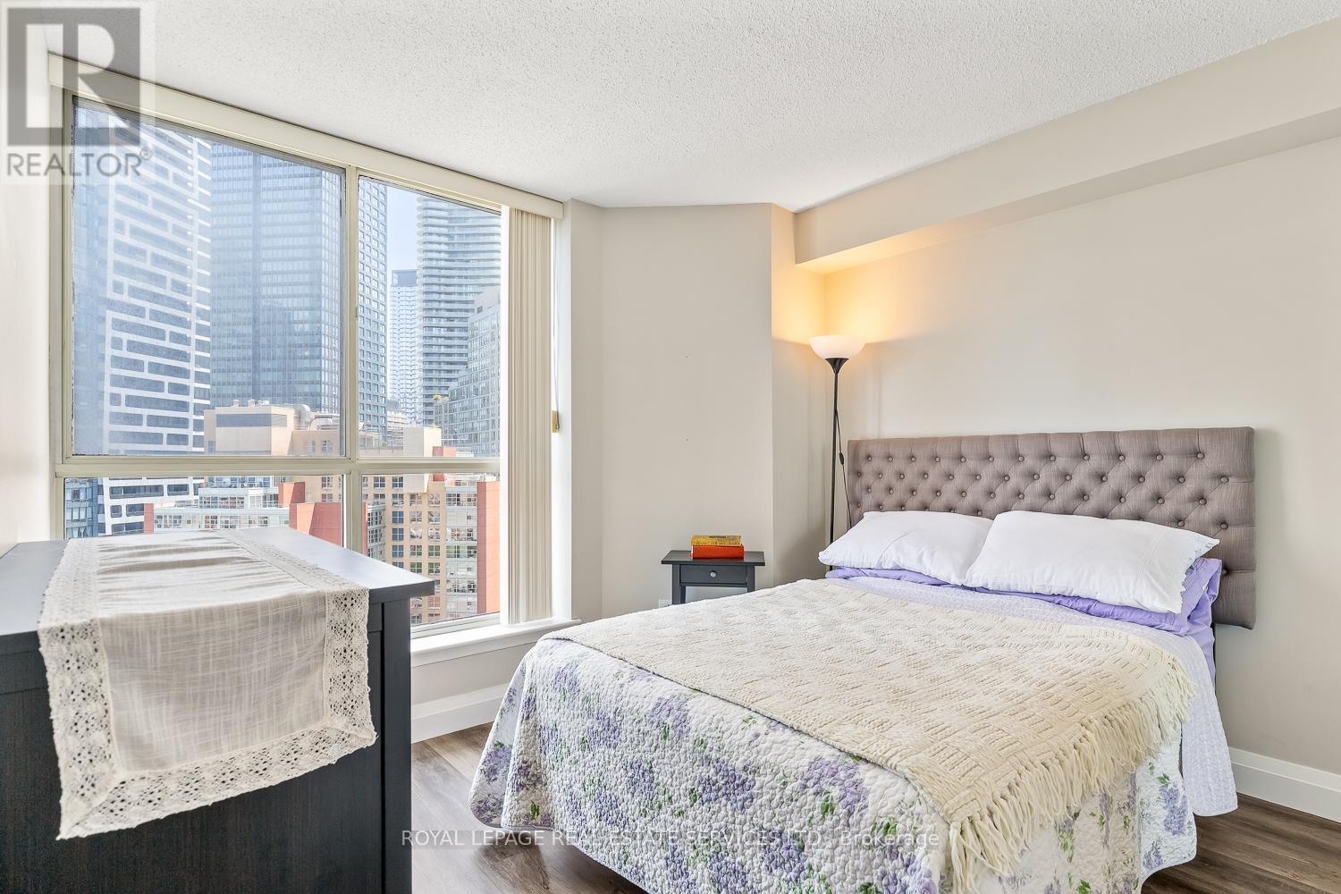












1608 - 44 ST. JOSEPH STREET

,
Toronto,




Ontario
M4Y2W4

