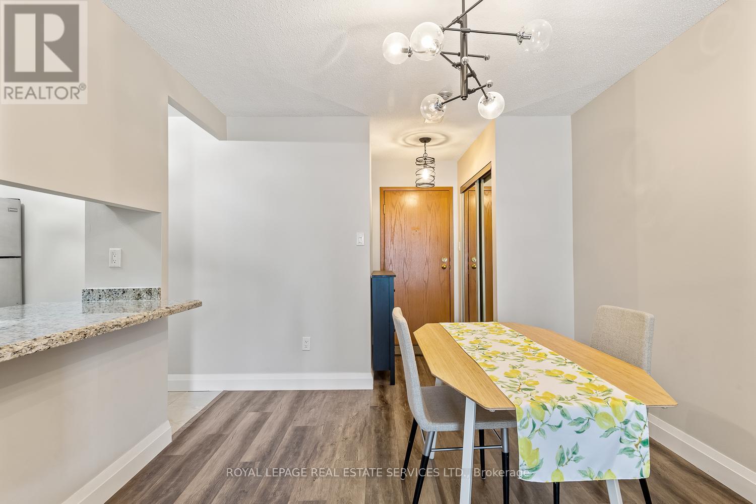 












1608 - 44 ST. JOSEPH STREET

,
Toronto,




Ontario
M4Y2W4

