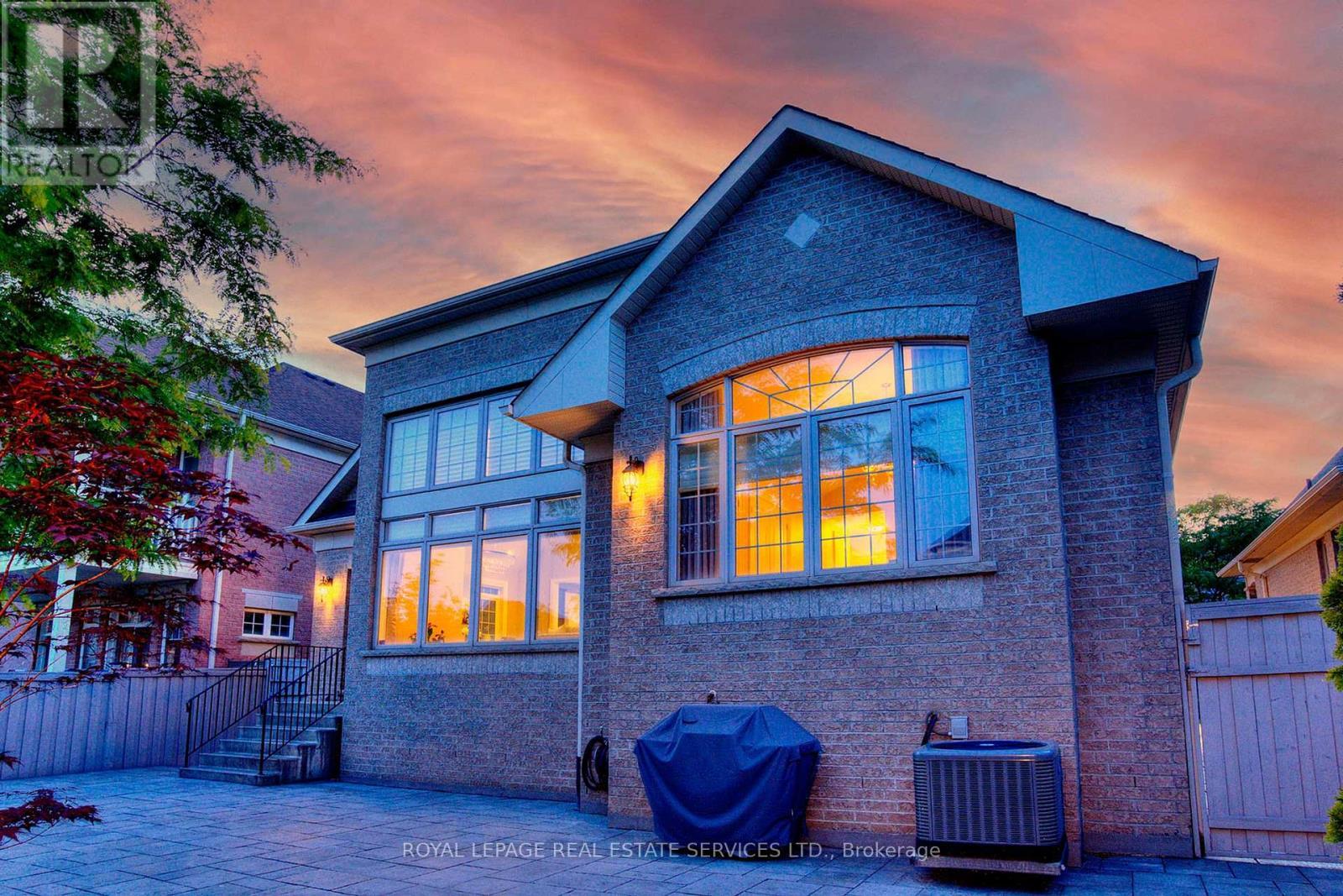 












149 COASTLINE DRIVE

,
Brampton,




Ontario
L6Y0S3

