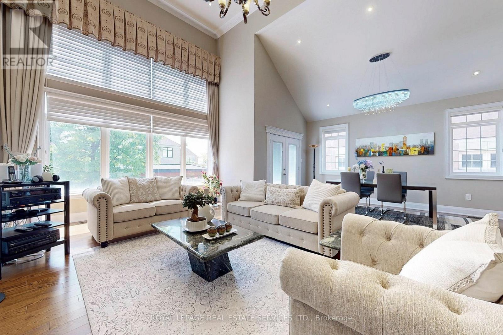 












149 COASTLINE DRIVE

,
Brampton,




Ontario
L6Y0S3

