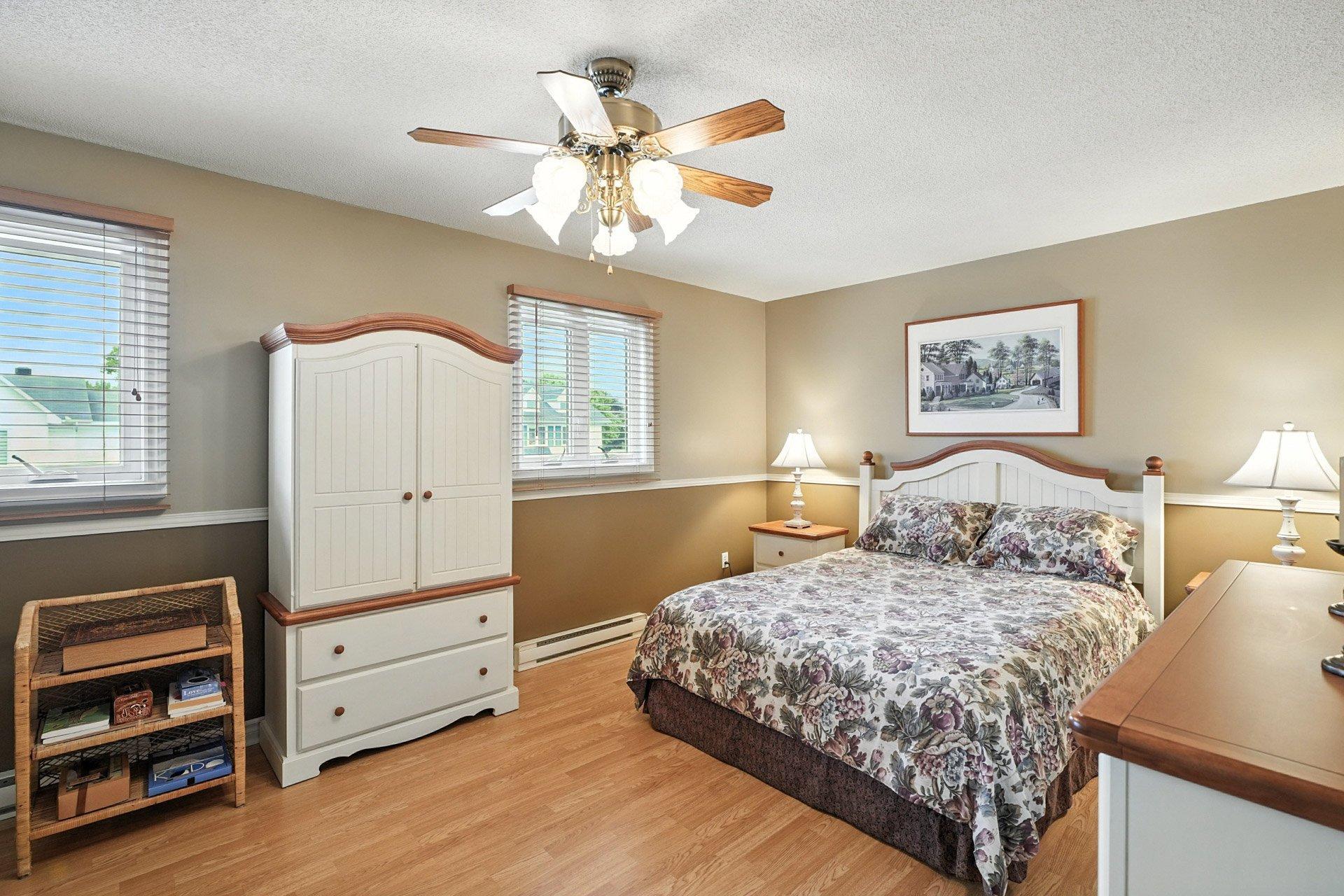 









251


Rue A.-Primeau

,
Gatineau (Gatineau),




QC
J8R2H4

