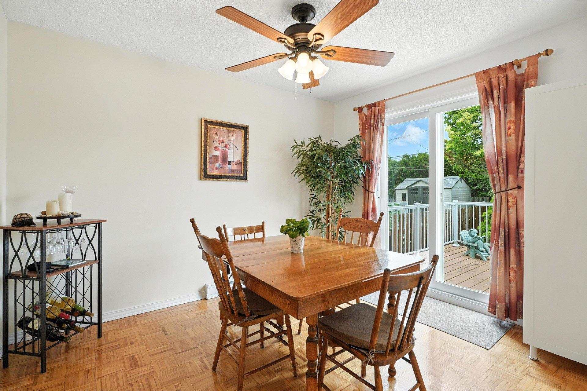 









251


Rue A.-Primeau

,
Gatineau (Gatineau),




QC
J8R2H4

