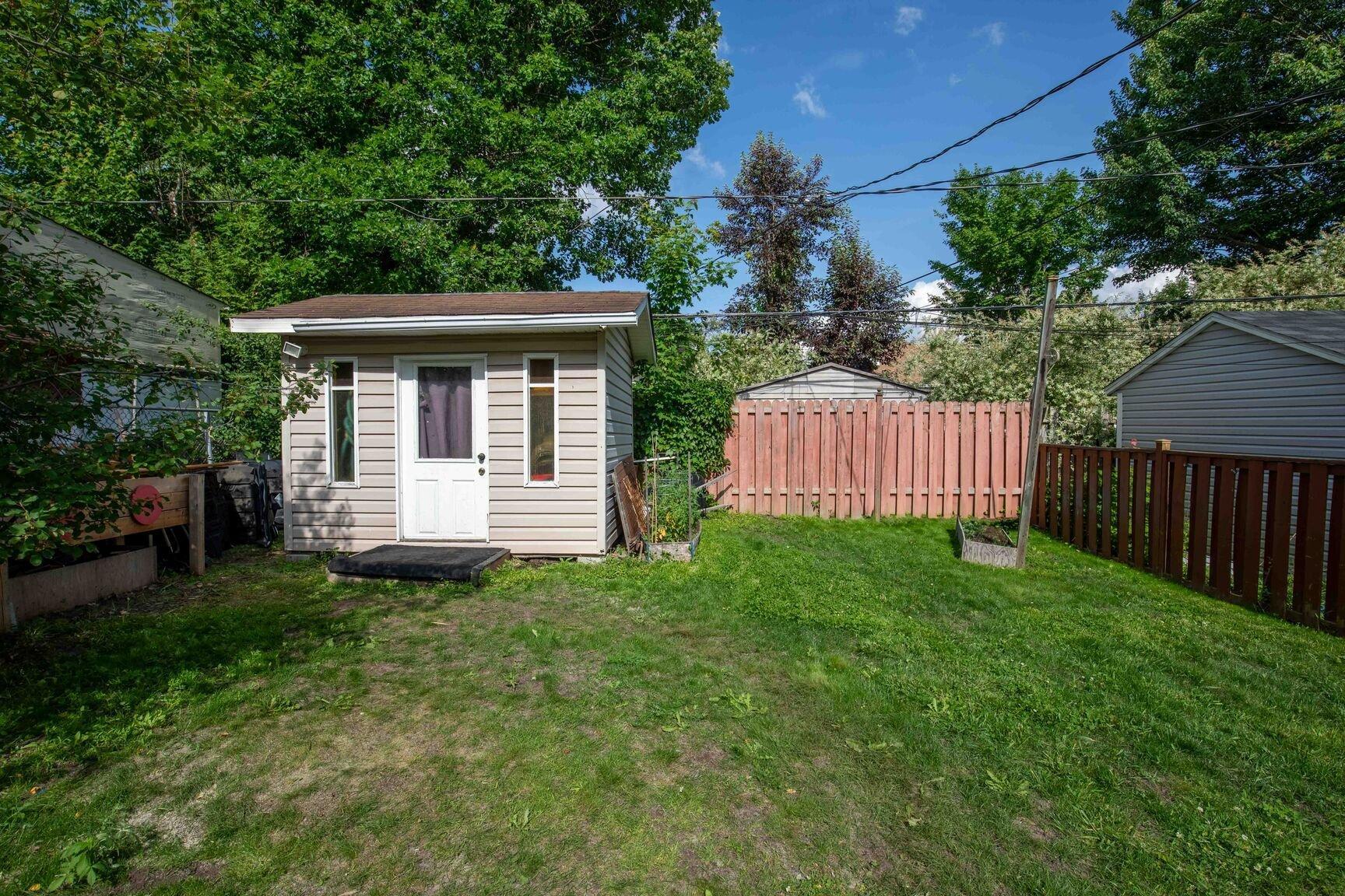 









540


Rue des Martinets

, 1,
Gatineau (Gatineau),




QC
J8R1A9

