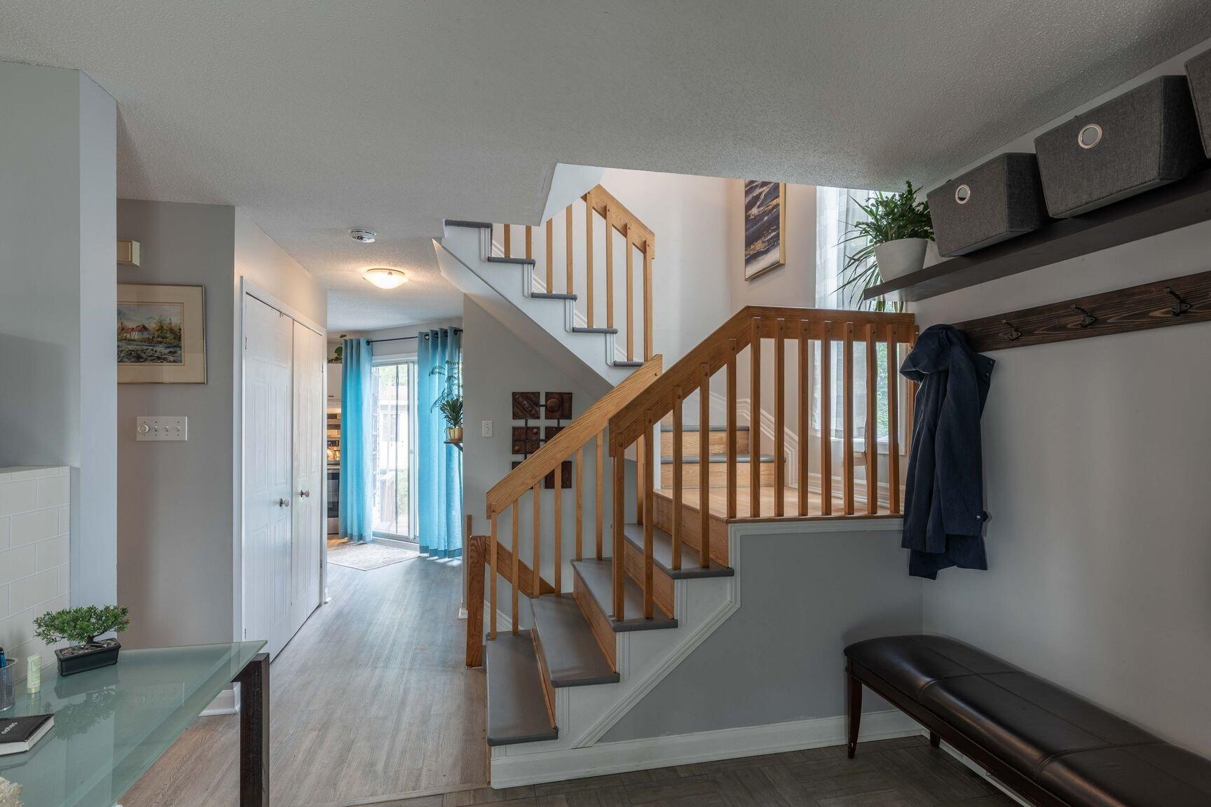 









540


Rue des Martinets

, 1,
Gatineau (Gatineau),




QC
J8R1A9

