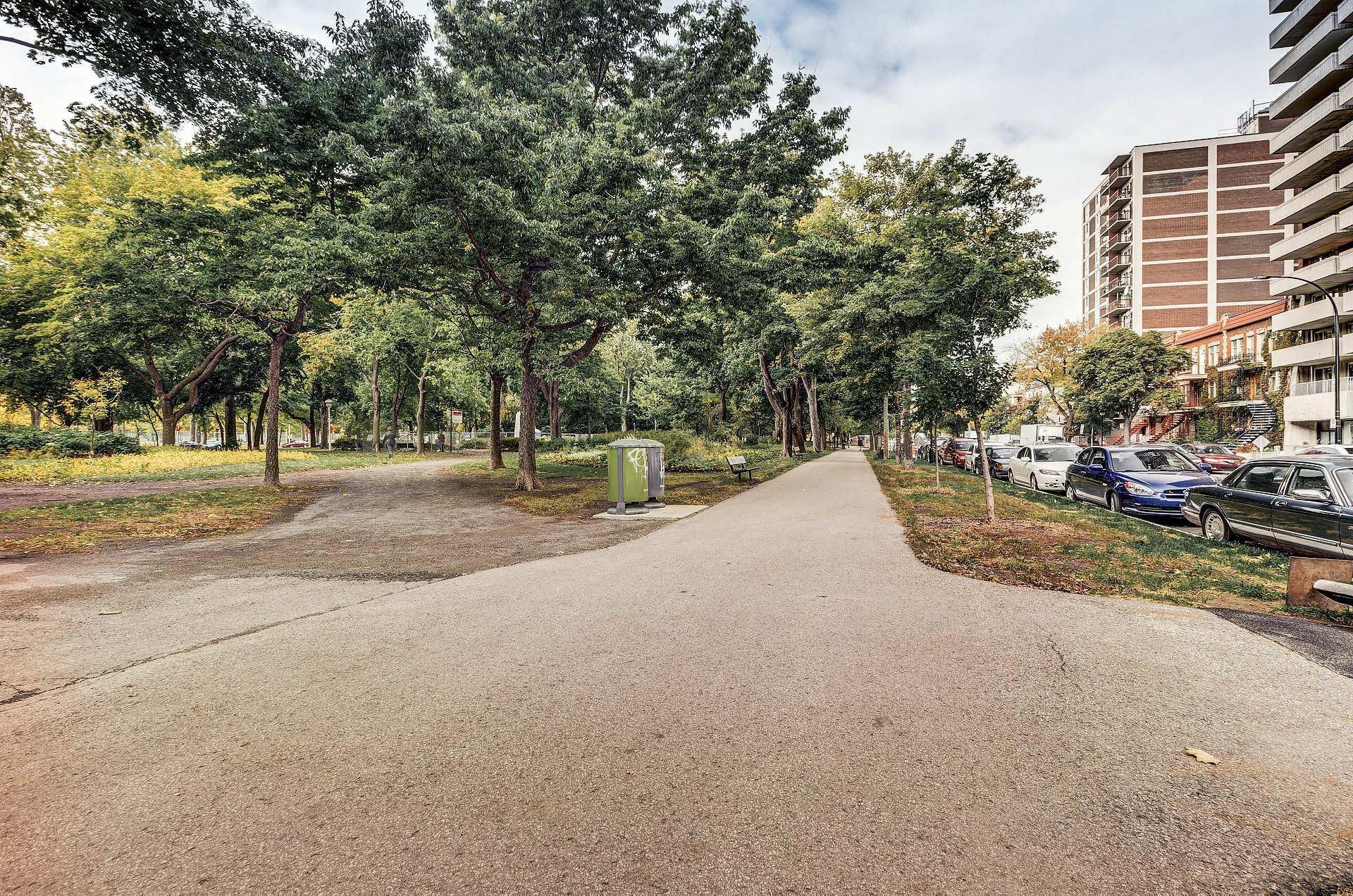 









3535


Av. Papineau

, 714,
Montréal (Le Plateau-Mont-Royal),




QC
H2K4J9

