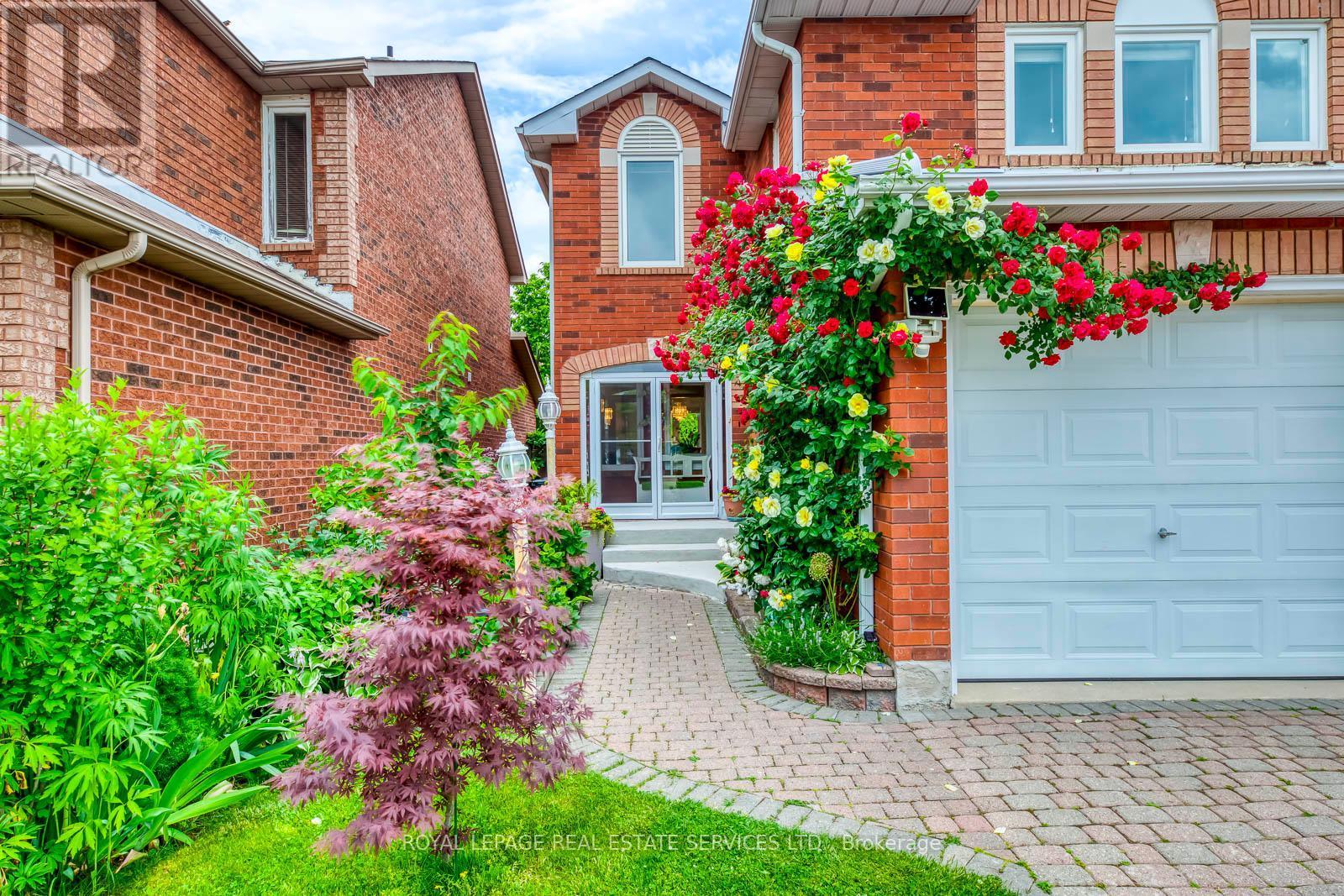 












1069 WINDSOR HILL BOULEVARD

,
Mississauga,




Ontario
L5V1P4

