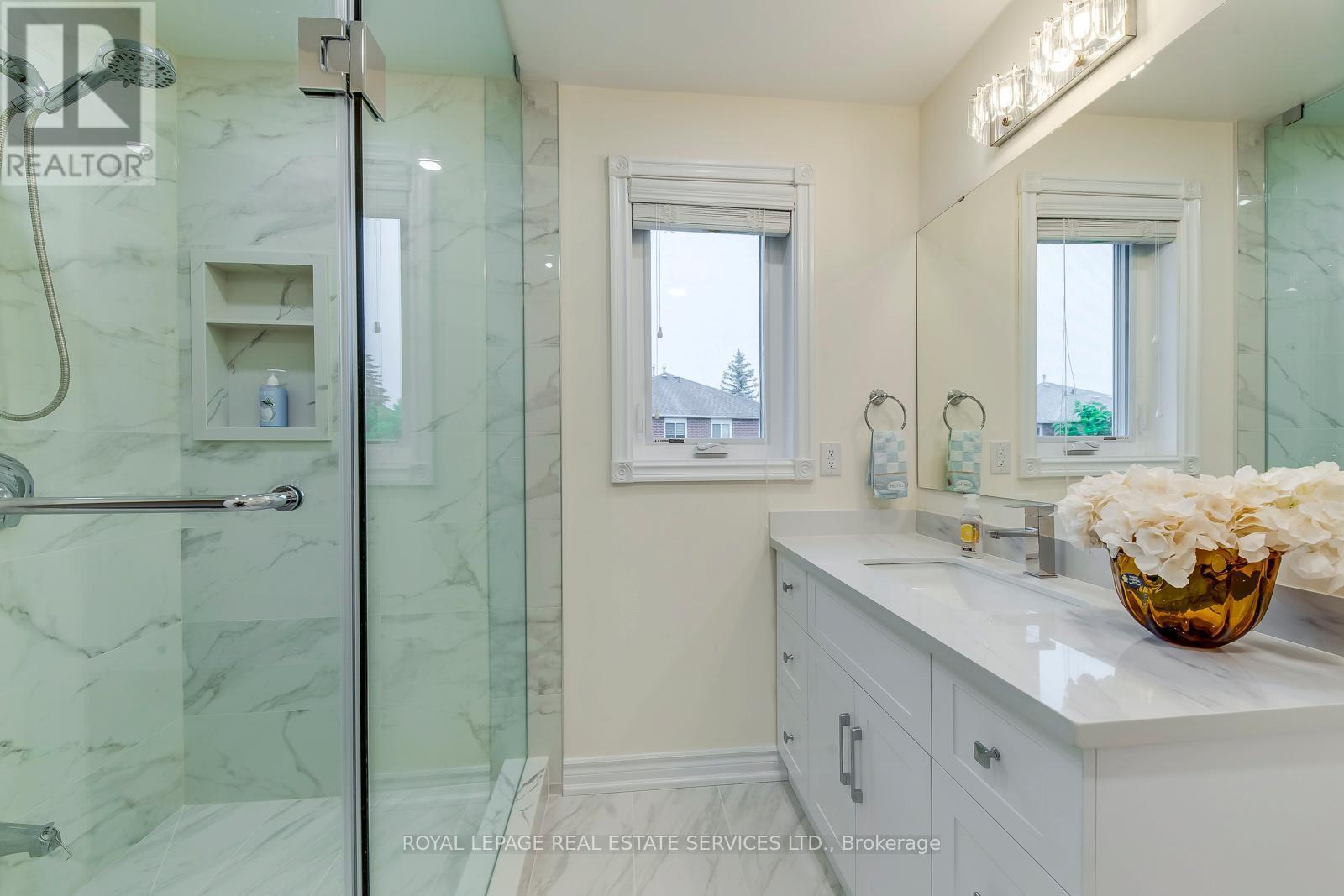












1069 WINDSOR HILL BOULEVARD

,
Mississauga,




Ontario
L5V1P4

