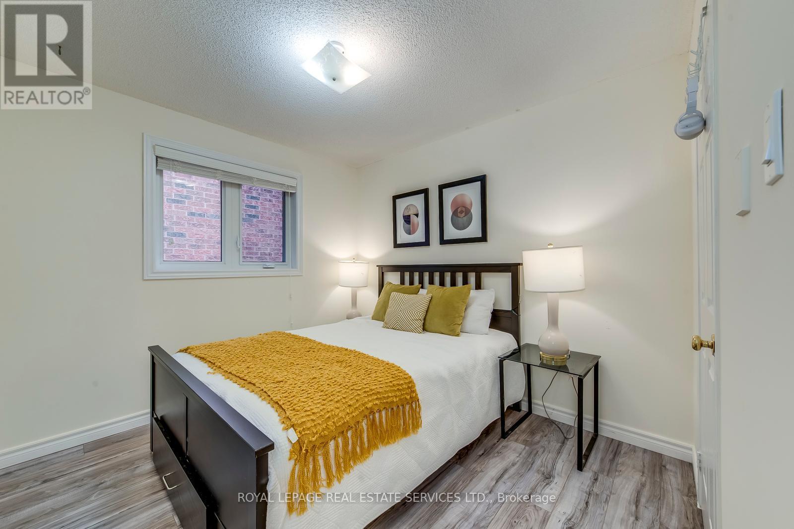 












1069 WINDSOR HILL BOULEVARD

,
Mississauga,




Ontario
L5V1P4

