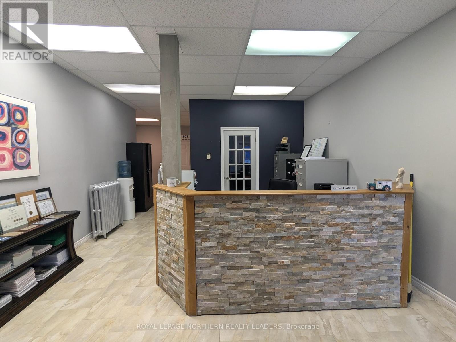 












1 - 120 SIXTH AVENUE

,
Cochrane,




Ontario
P0L1C0

