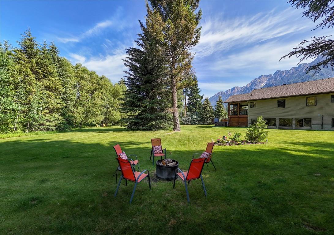 









3053


Wardner Fort Steele

Road,
Fort Steele,




BC
V0B 1N0

