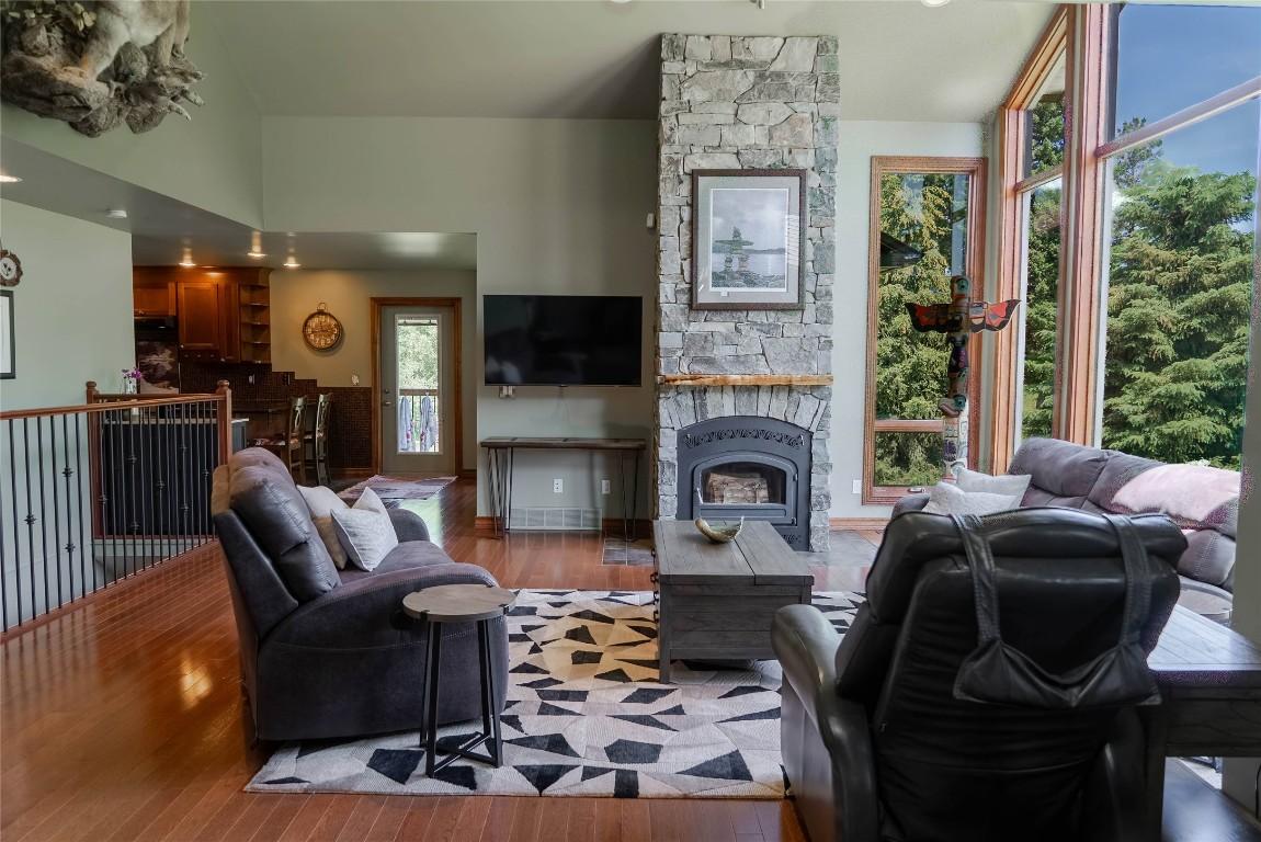 









3053


Wardner Fort Steele

Road,
Fort Steele,




BC
V0B 1N0

