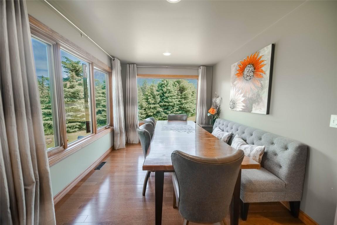 









3053


Wardner Fort Steele

Road,
Fort Steele,




BC
V0B 1N0

