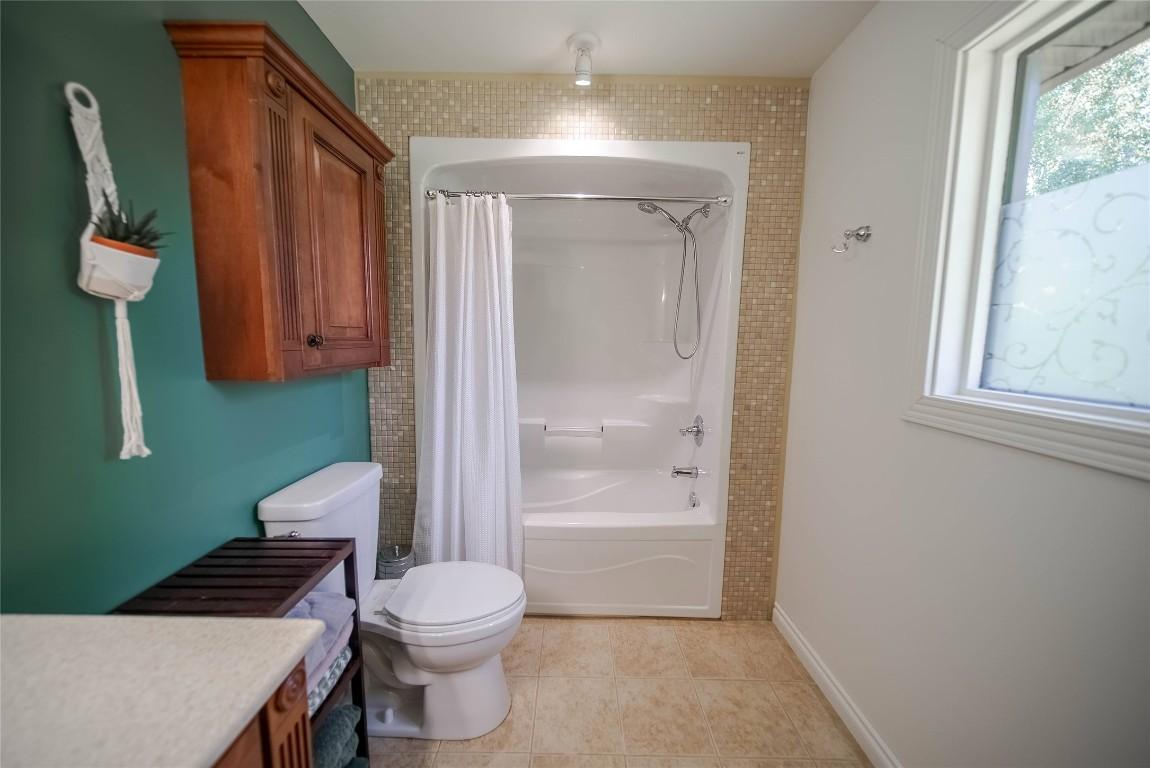 









3053


Wardner Fort Steele

Road,
Fort Steele,




BC
V0B 1N0

