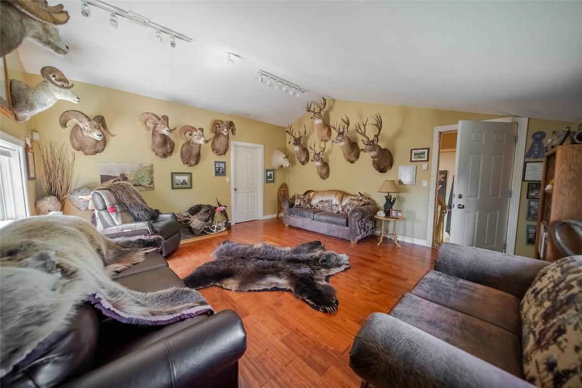 









3053


Wardner Fort Steele

Road,
Fort Steele,




BC
V0B 1N0

