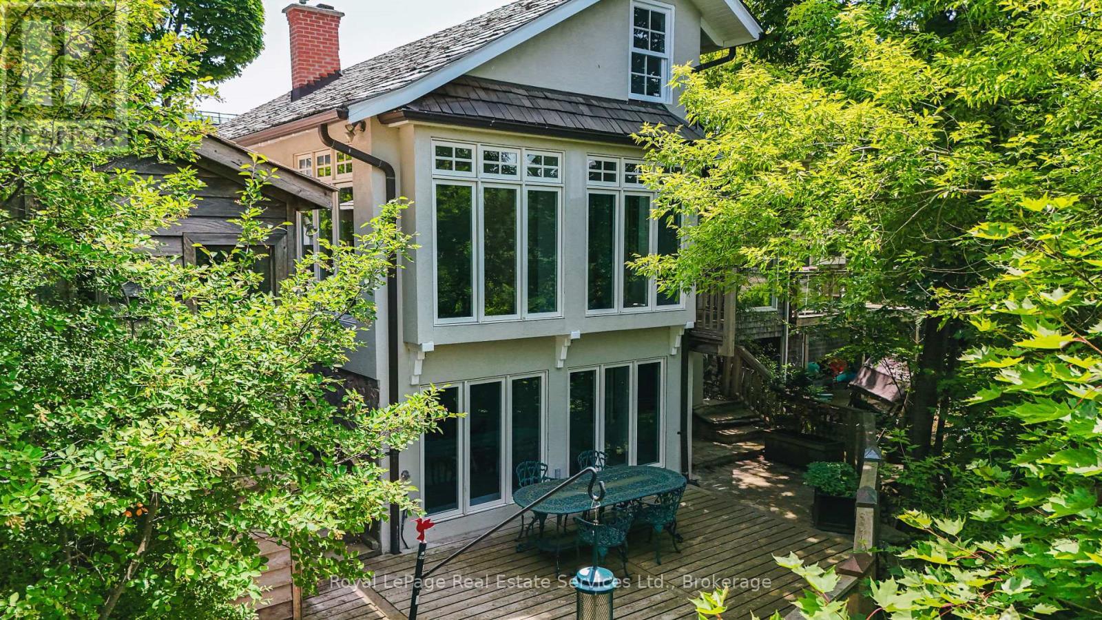 












213 RANDALL STREET

,
Oakville (OO Old Oakville),




Ontario
L6J1P5

