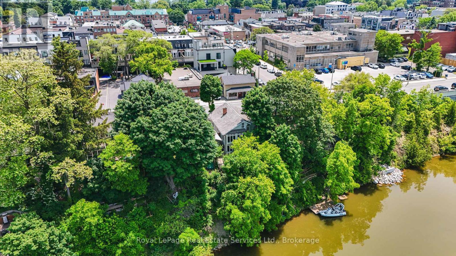 












213 RANDALL STREET

,
Oakville (OO Old Oakville),




Ontario
L6J1P5

