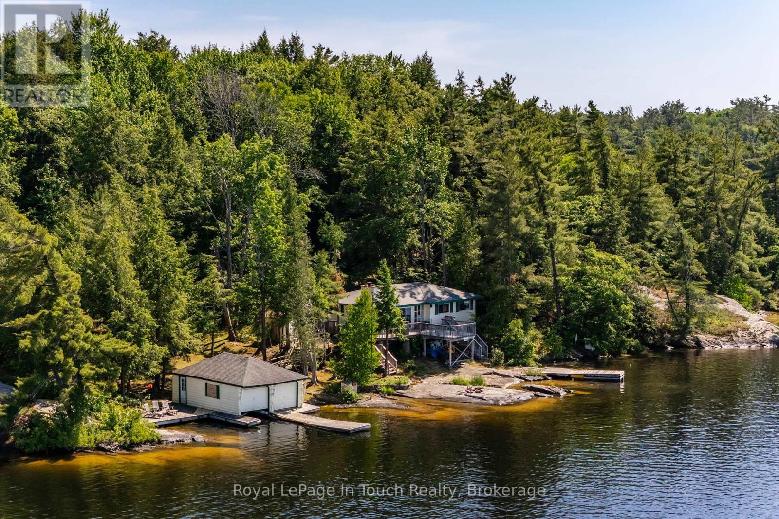 












2 IS 270 GEORGIAN BAY ISLAND

,
Georgian Bay (Baxter),




Ontario
L0K1S0

