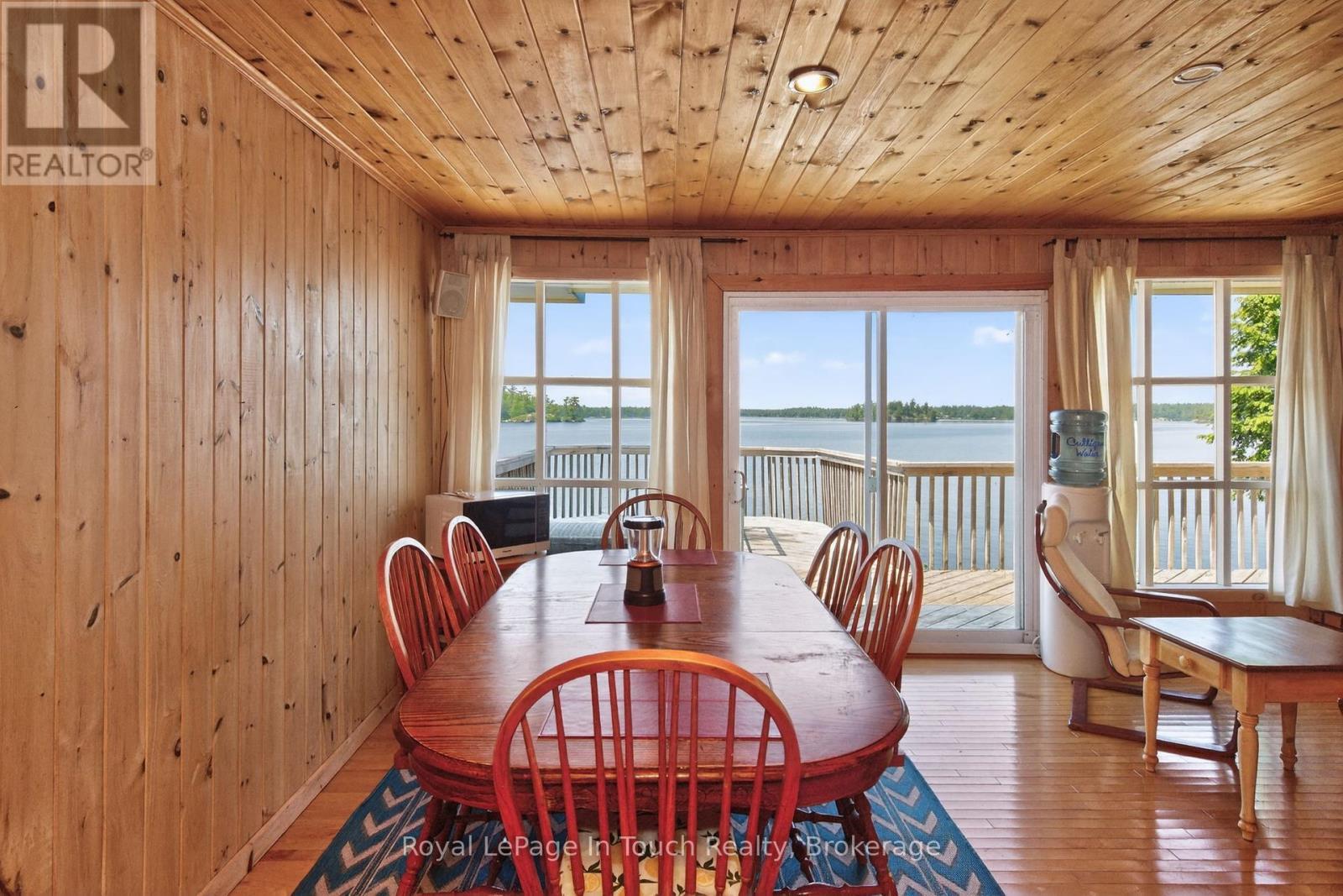 












2 IS 270 GEORGIAN BAY ISLAND

,
Georgian Bay (Baxter),




Ontario
L0K1S0

