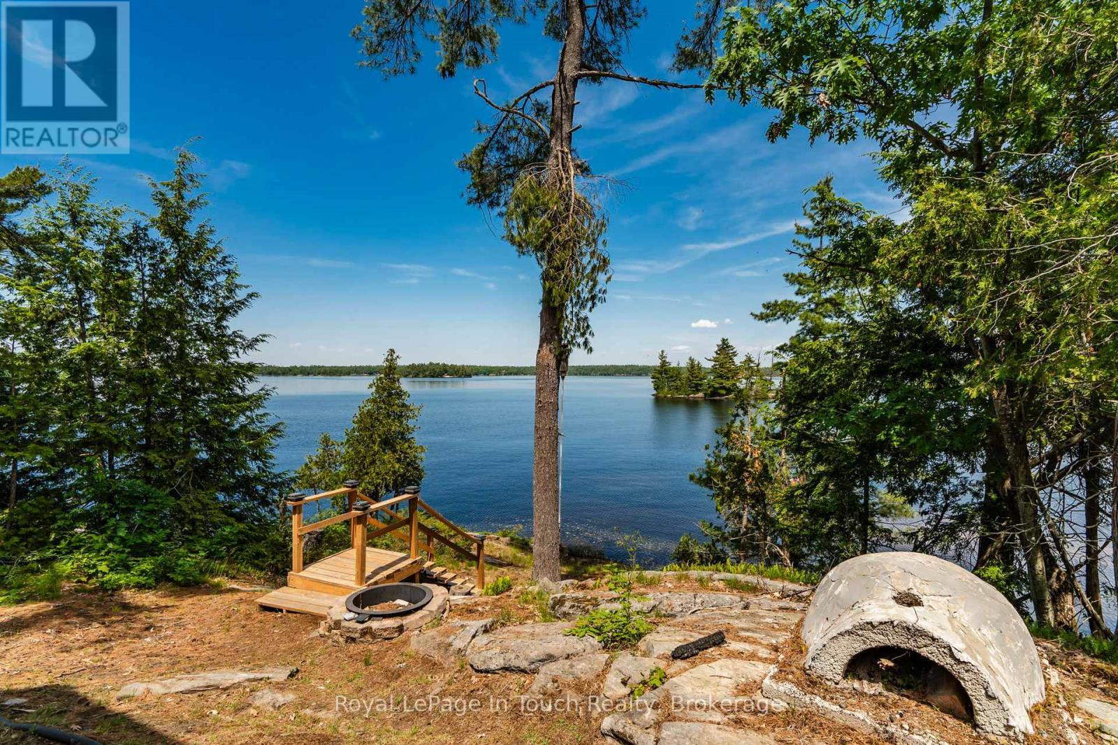 












4 IS 270 GEORGIAN BAY ISLAND

,
Georgian Bay (Baxter),




Ontario
L0K1S0

