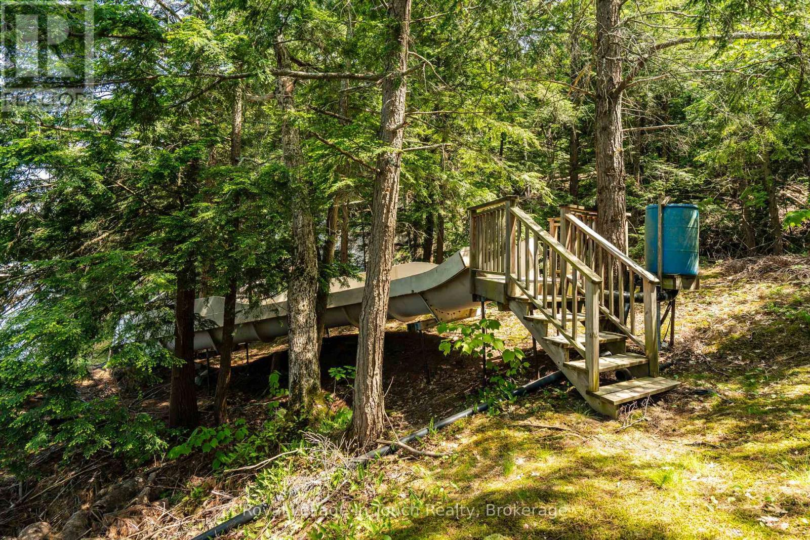 












4 IS 270 GEORGIAN BAY ISLAND

,
Georgian Bay (Baxter),




Ontario
L0K1S0

